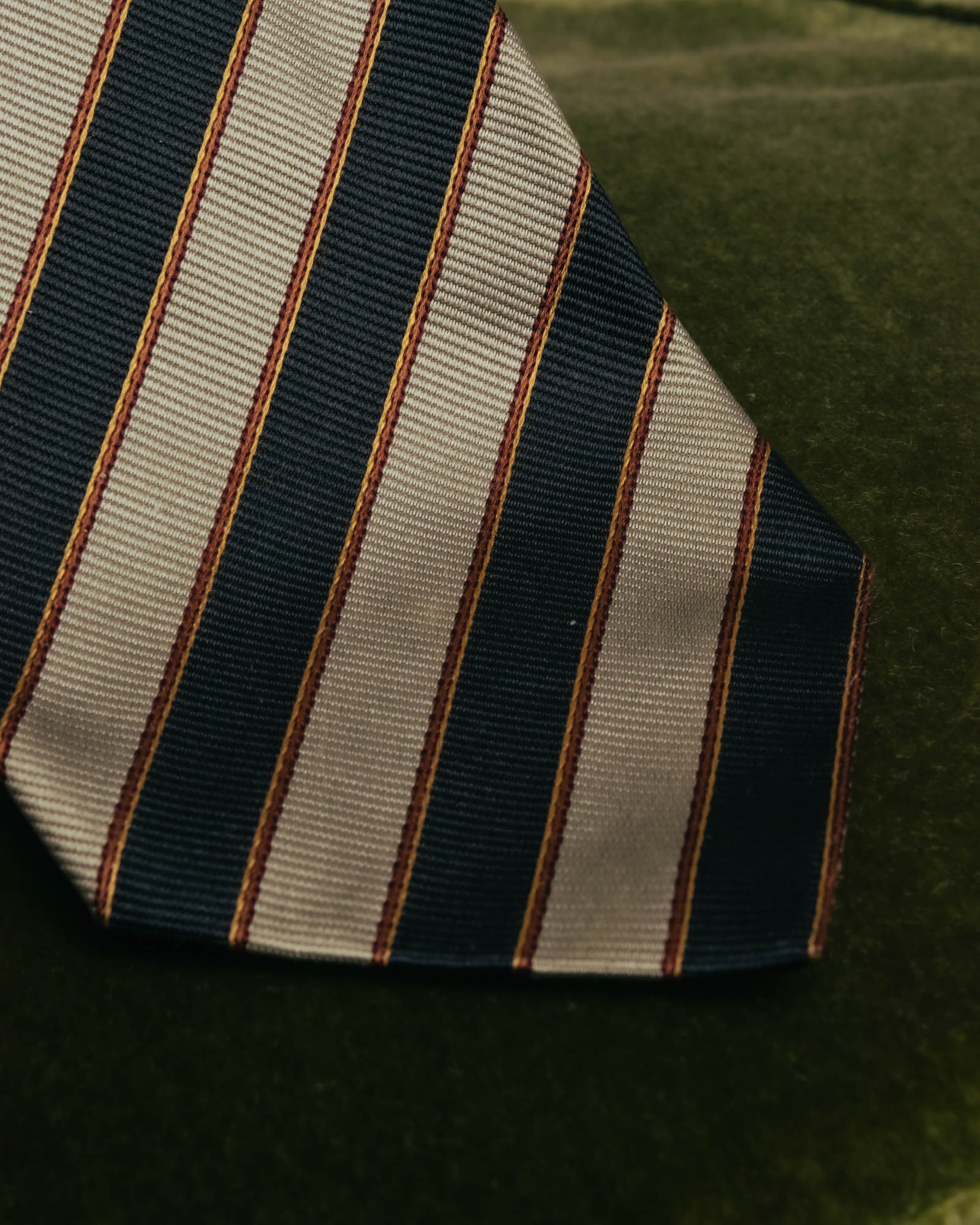 "CHANEL" 90's-00's Classic silk regimental striped tie