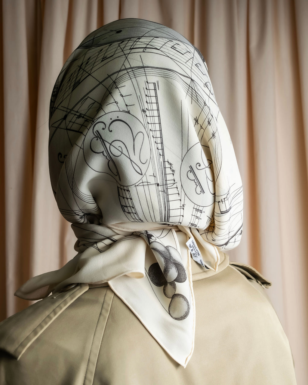 "HERMES" La Musique des Sphères Carre 90 silk scarf