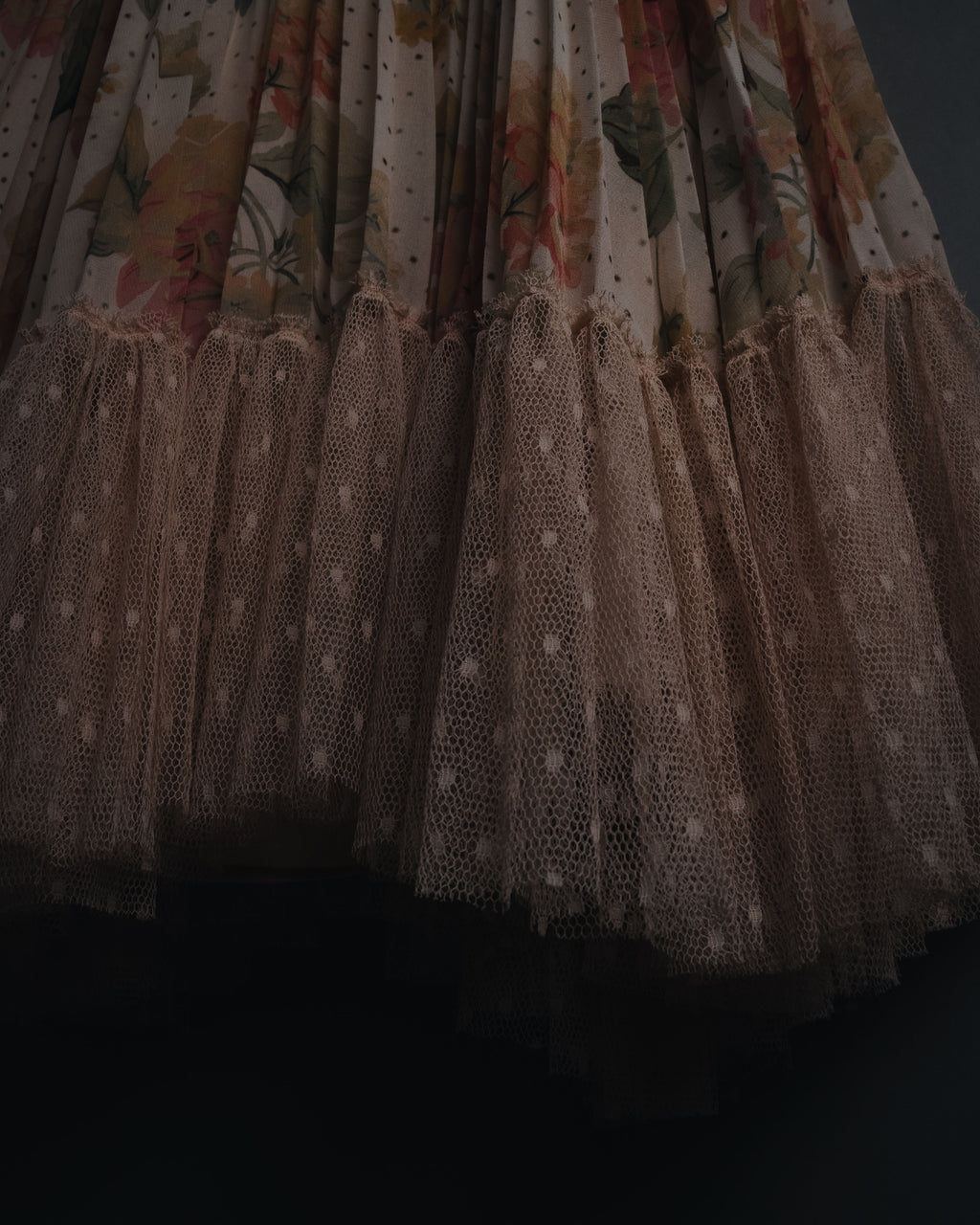"RED VALENTINO" 19-20’s Floral pleated skirt with tulle hem
