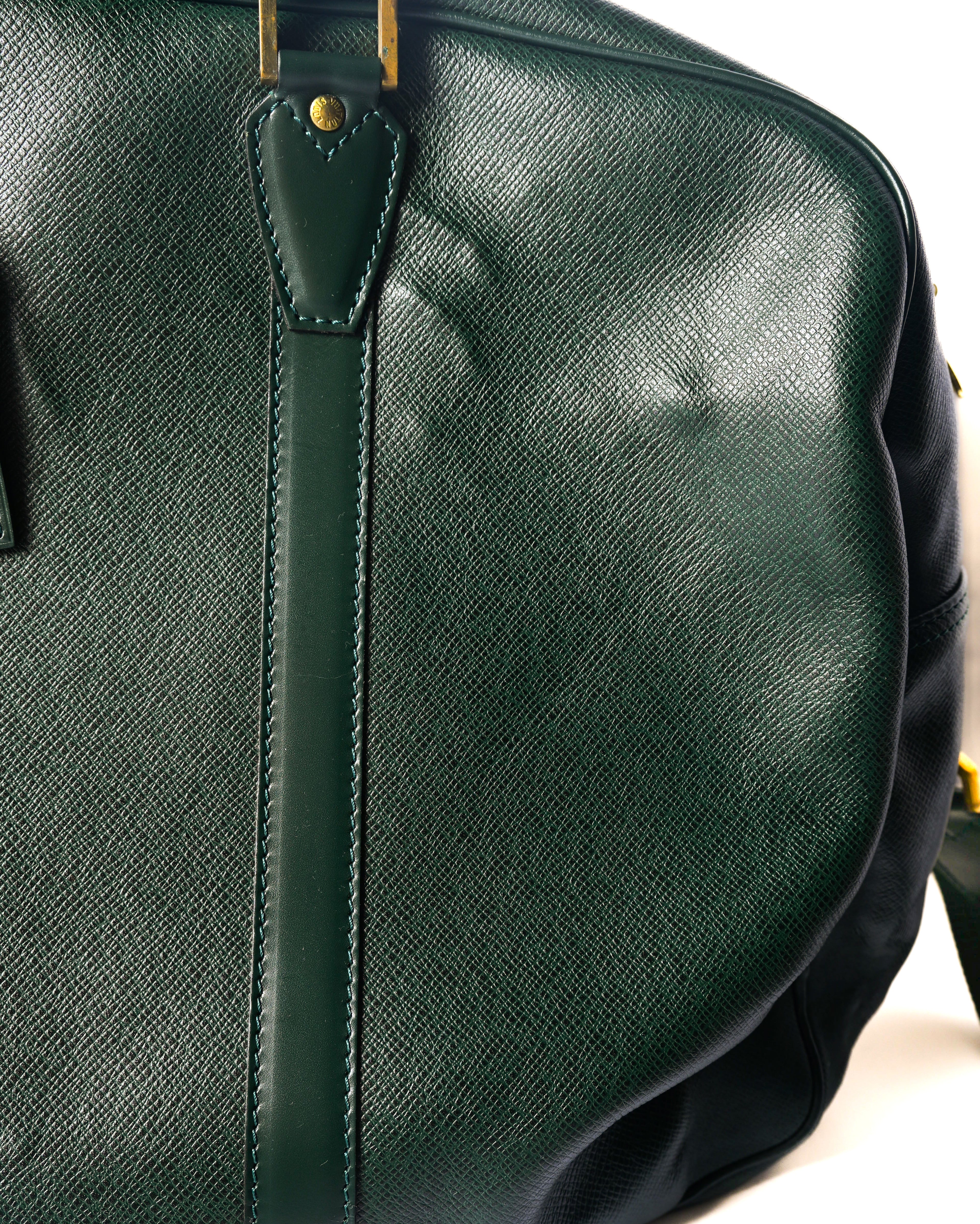LOUIS VUITTON/ “Taiga Kendall GM” 2 Way Big Boston Bag Green