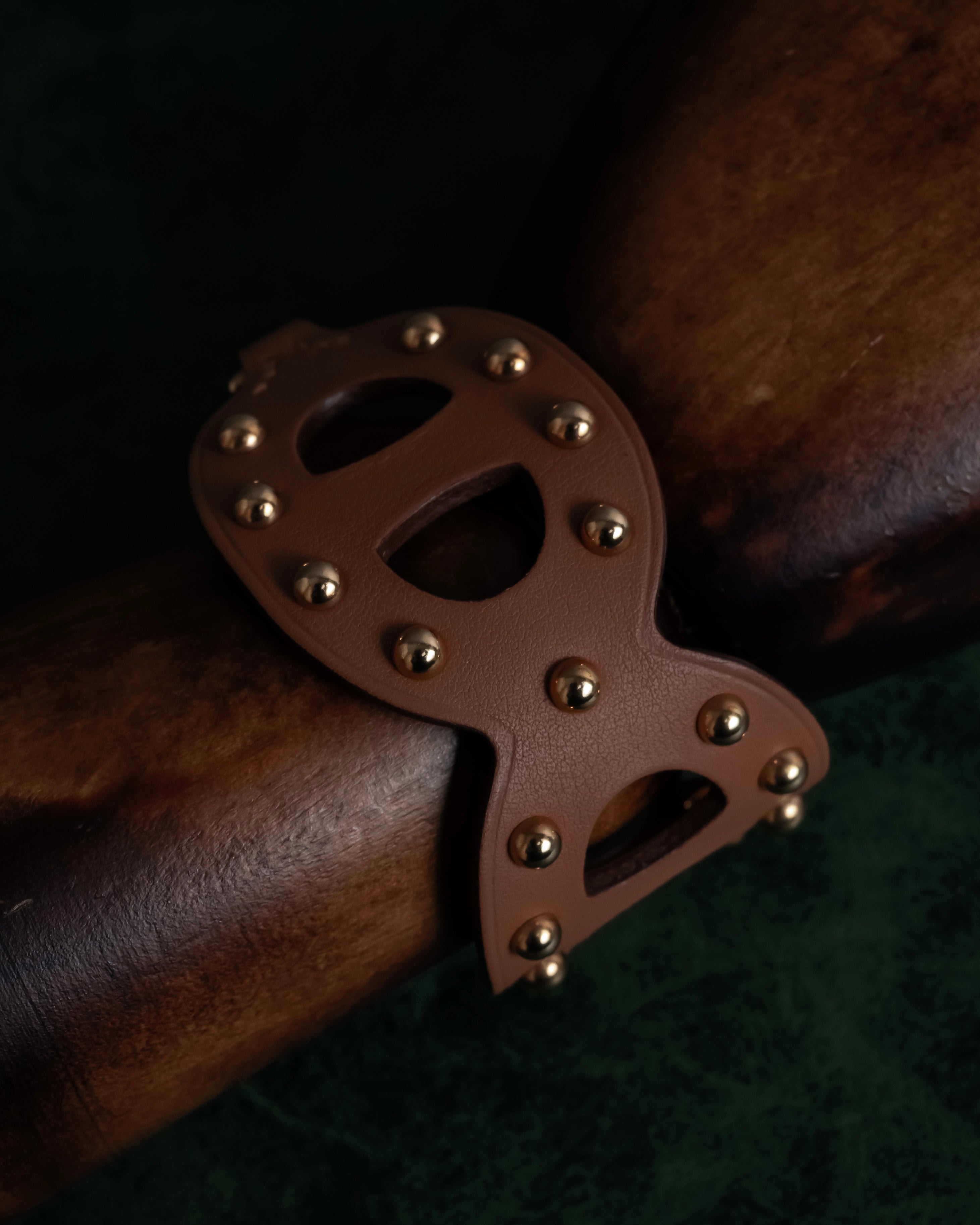 "HERMES" Chaine d'Ancre motif studs leather bracelet