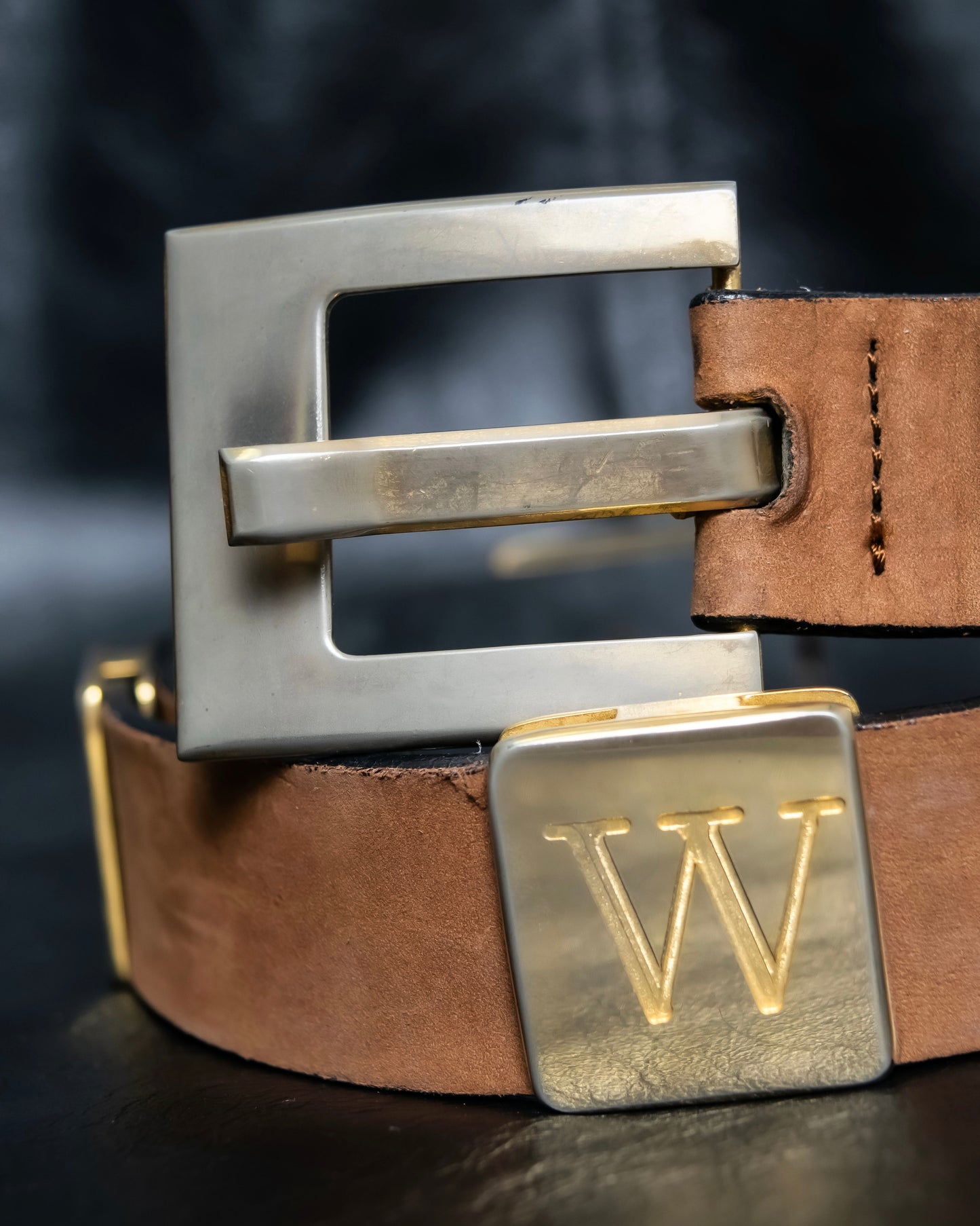 "LOEWE" logo spell design leather belt