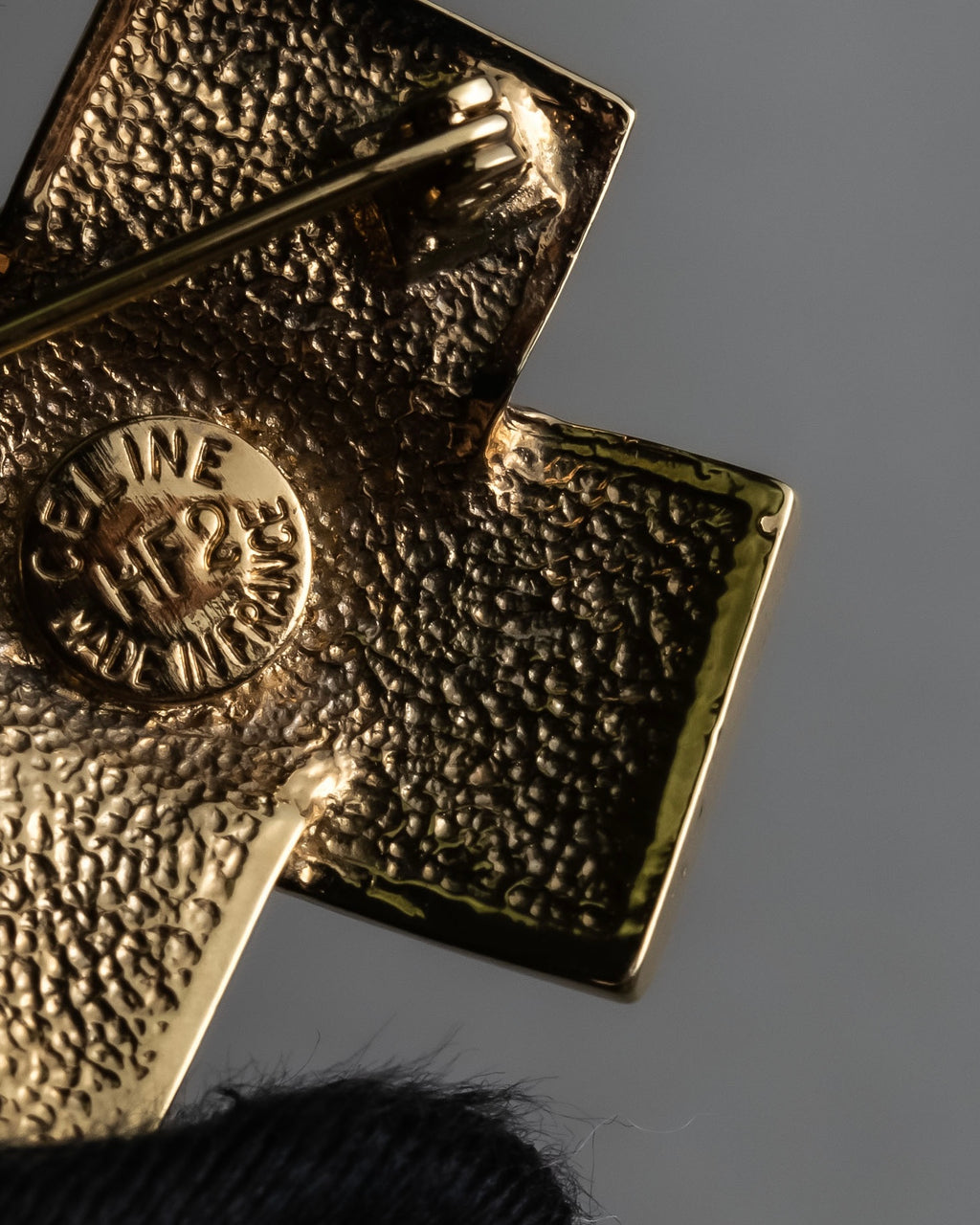 "CELINE" Quilted plate design gold brooch