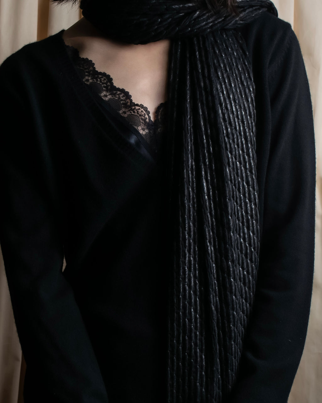 "GIORGIO ARMANI" Waffle low gauge knit fringe design stole