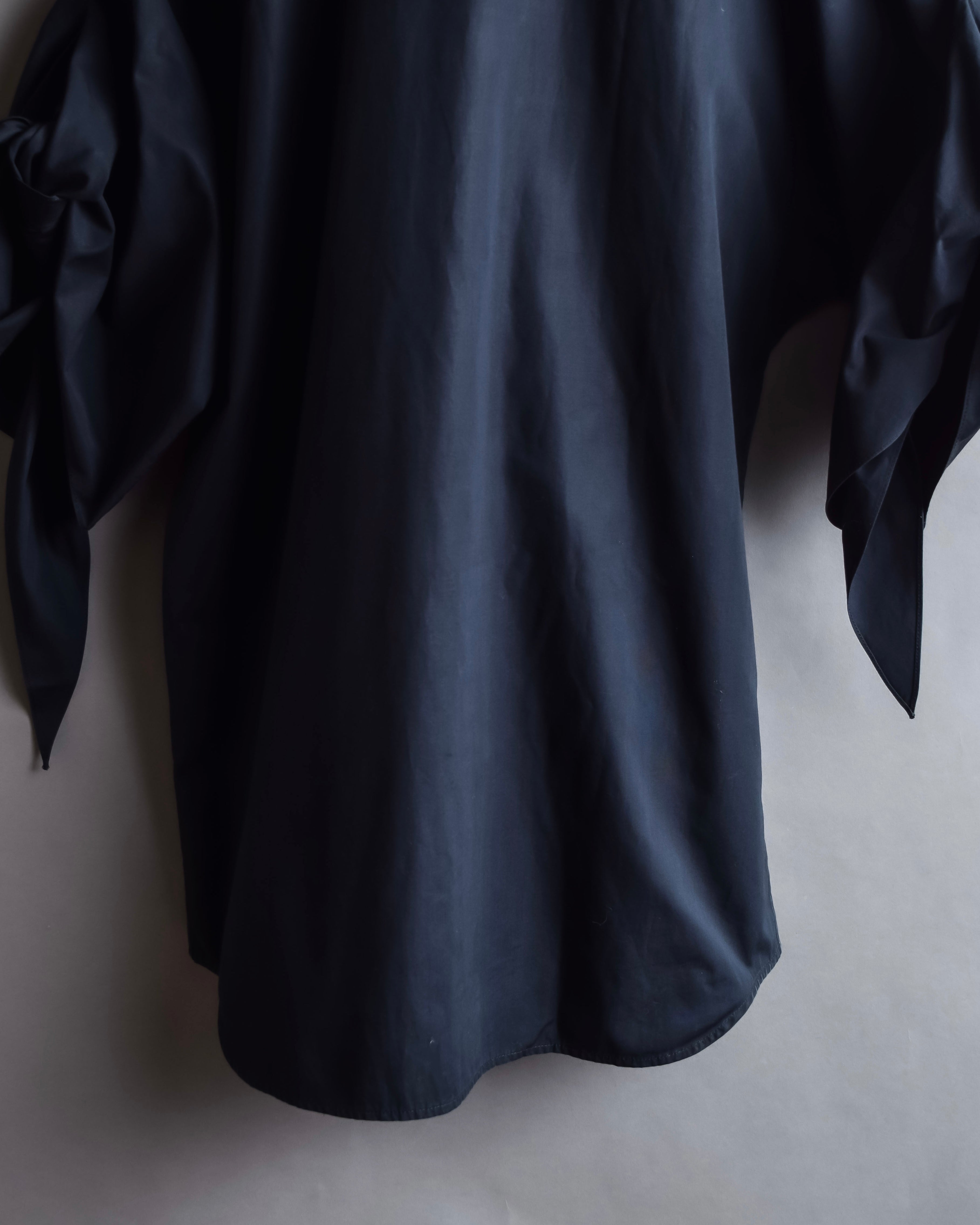 "HERMES" Gaultier period twisted sleeve cotton shirt