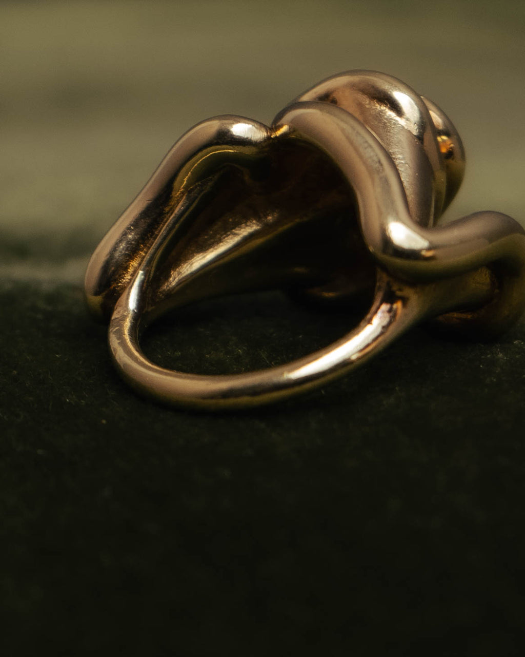 -SPECIAL- “Bottega Veneta” 10's- Sculptural gold plated knot ring