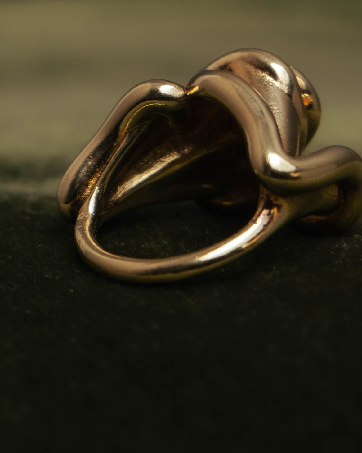 -SPECIAL- “Bottega Veneta” 10's- Sculptural gold plated knot ring
