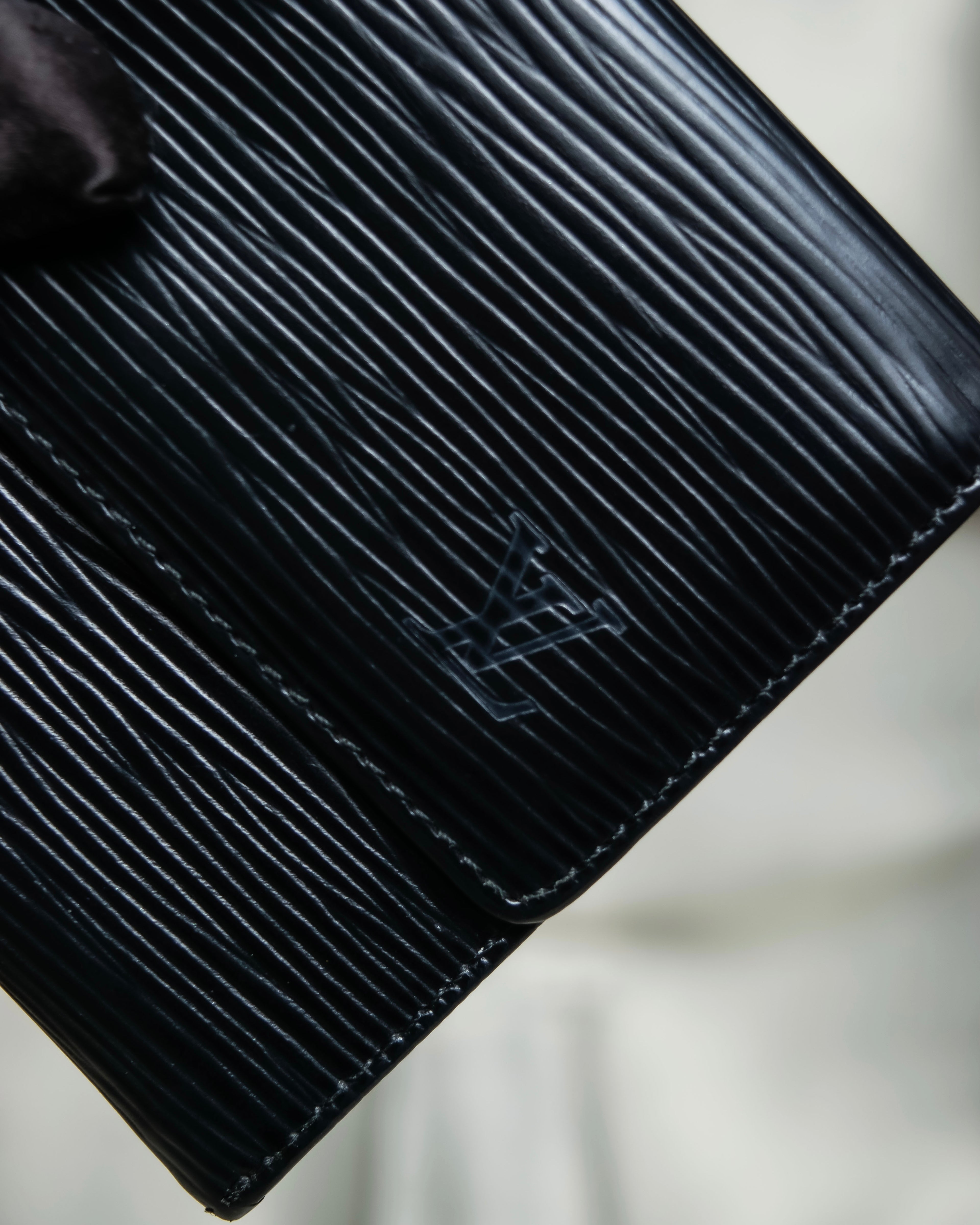 "Louis Vuitton" Horizontal Stripe Compact Leather Wallet