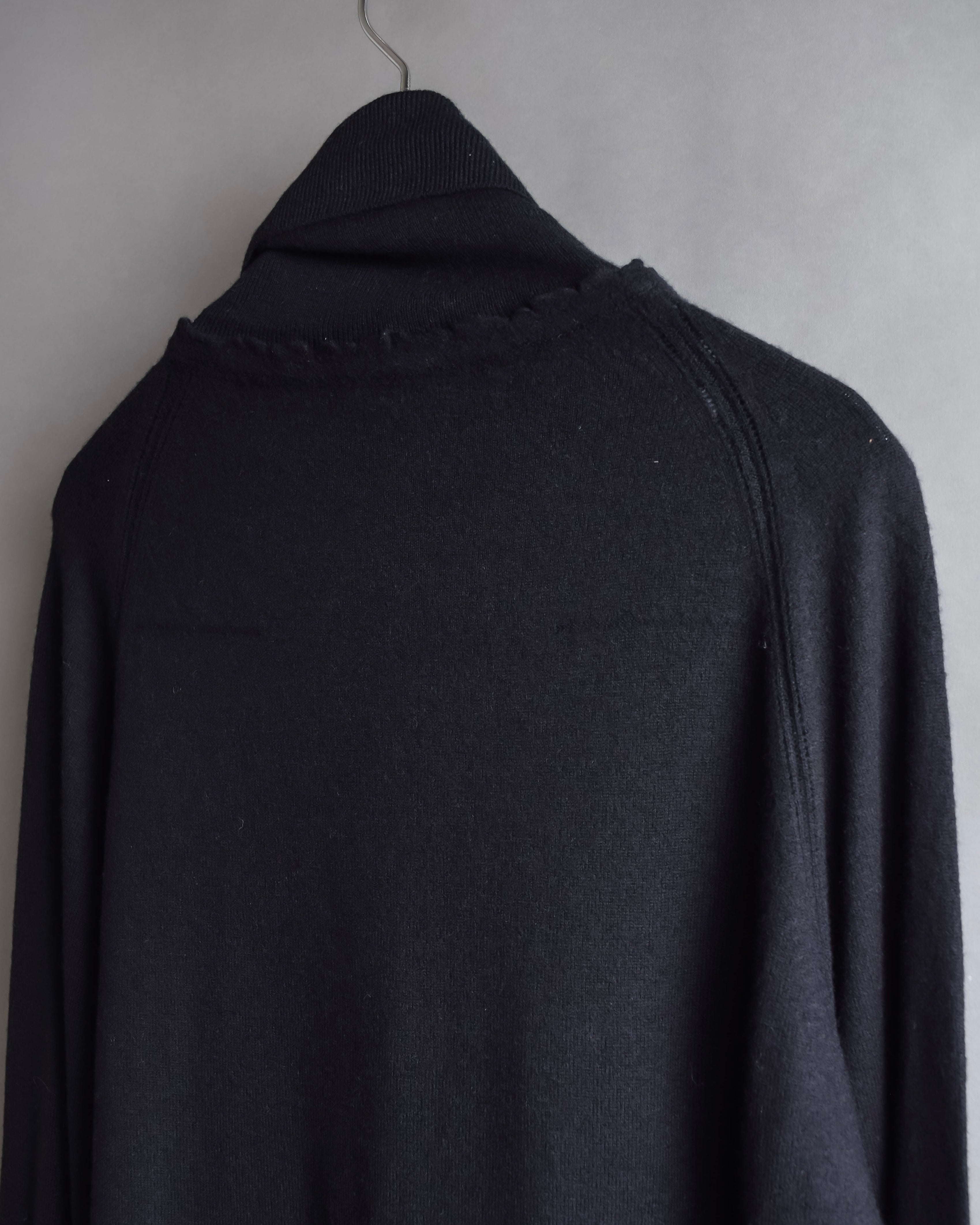 "DIOR" Edith Slimane period double high neck processing knit