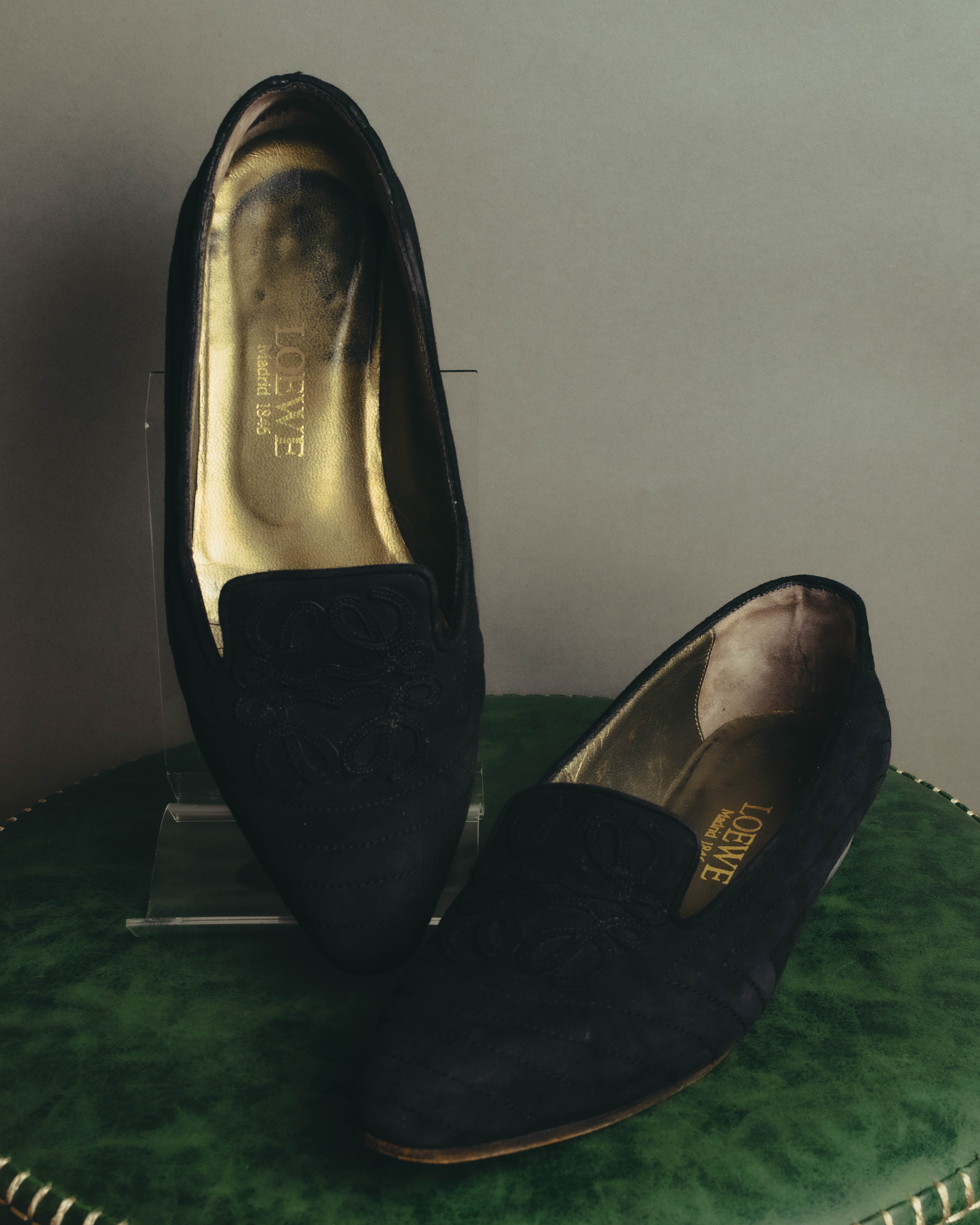 "LOEWE" 80's-00's Black suede loafer pumps