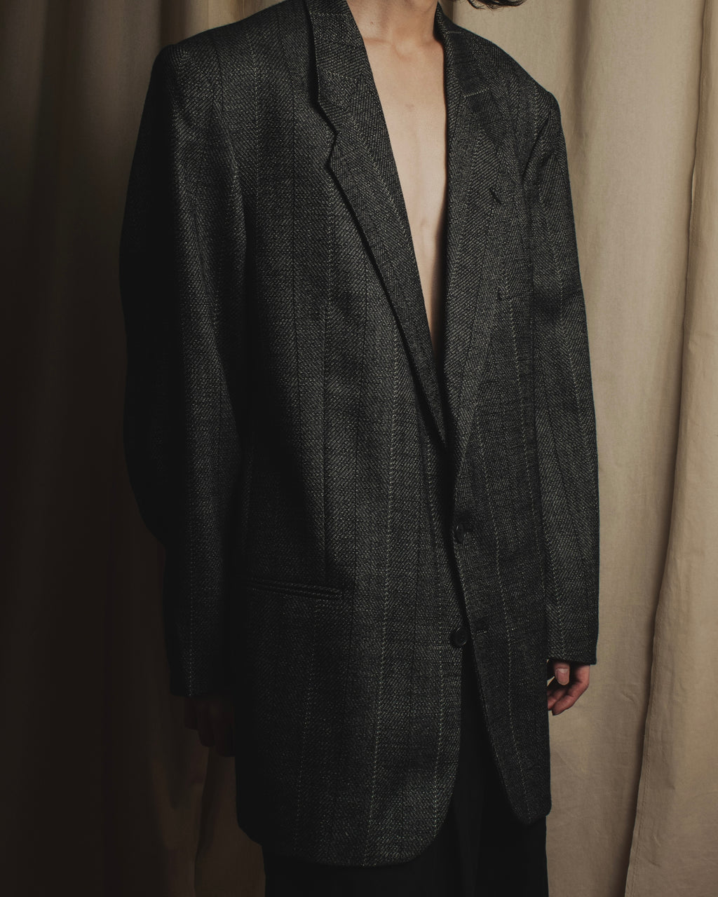 Chaqueta entallada de tweed de espina de pescado estructurado de los años 70-80 de Yves Saint Laurent