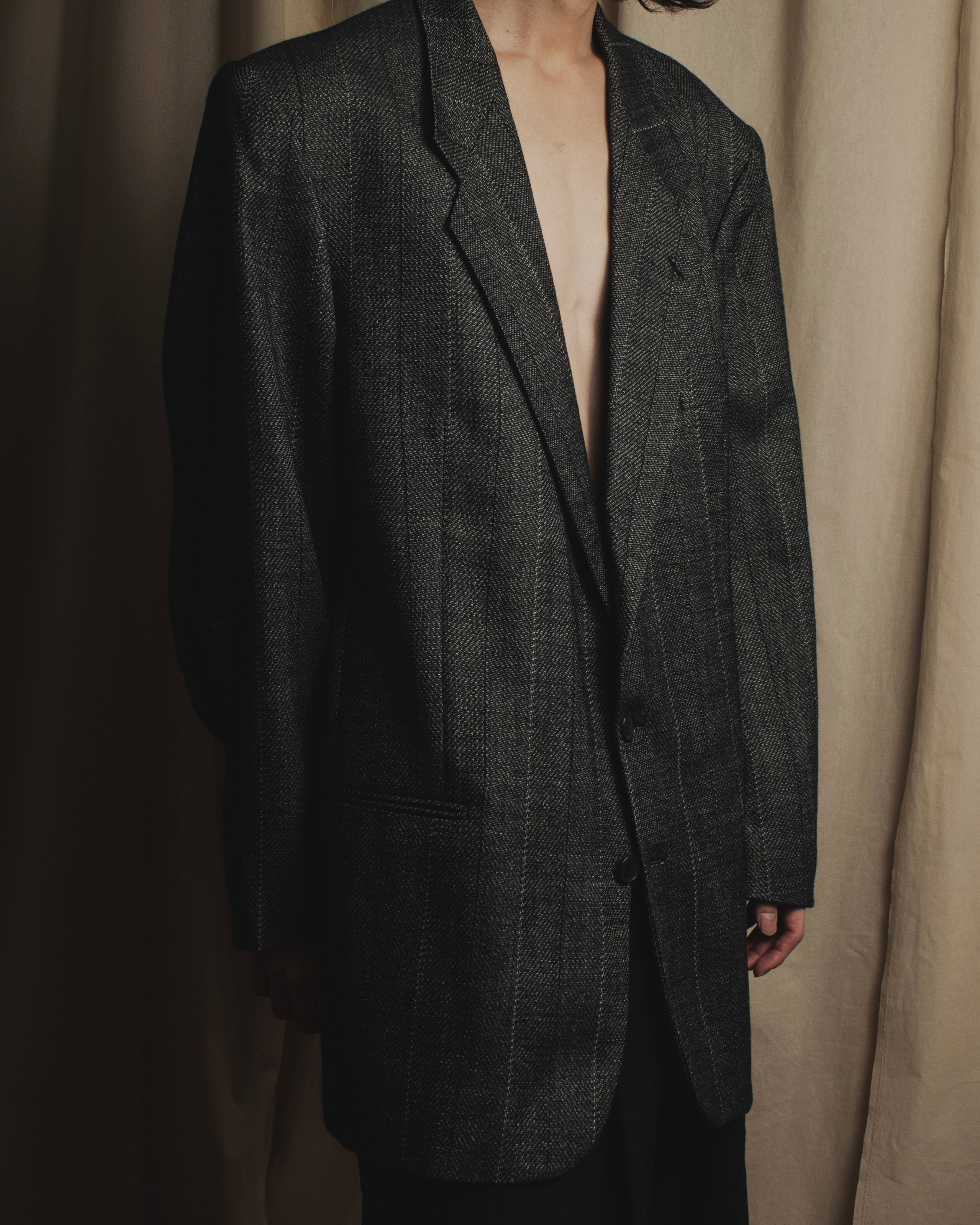 Chaqueta entallada de tweed de espina de pescado estructurado de los años 70-80 de Yves Saint Laurent