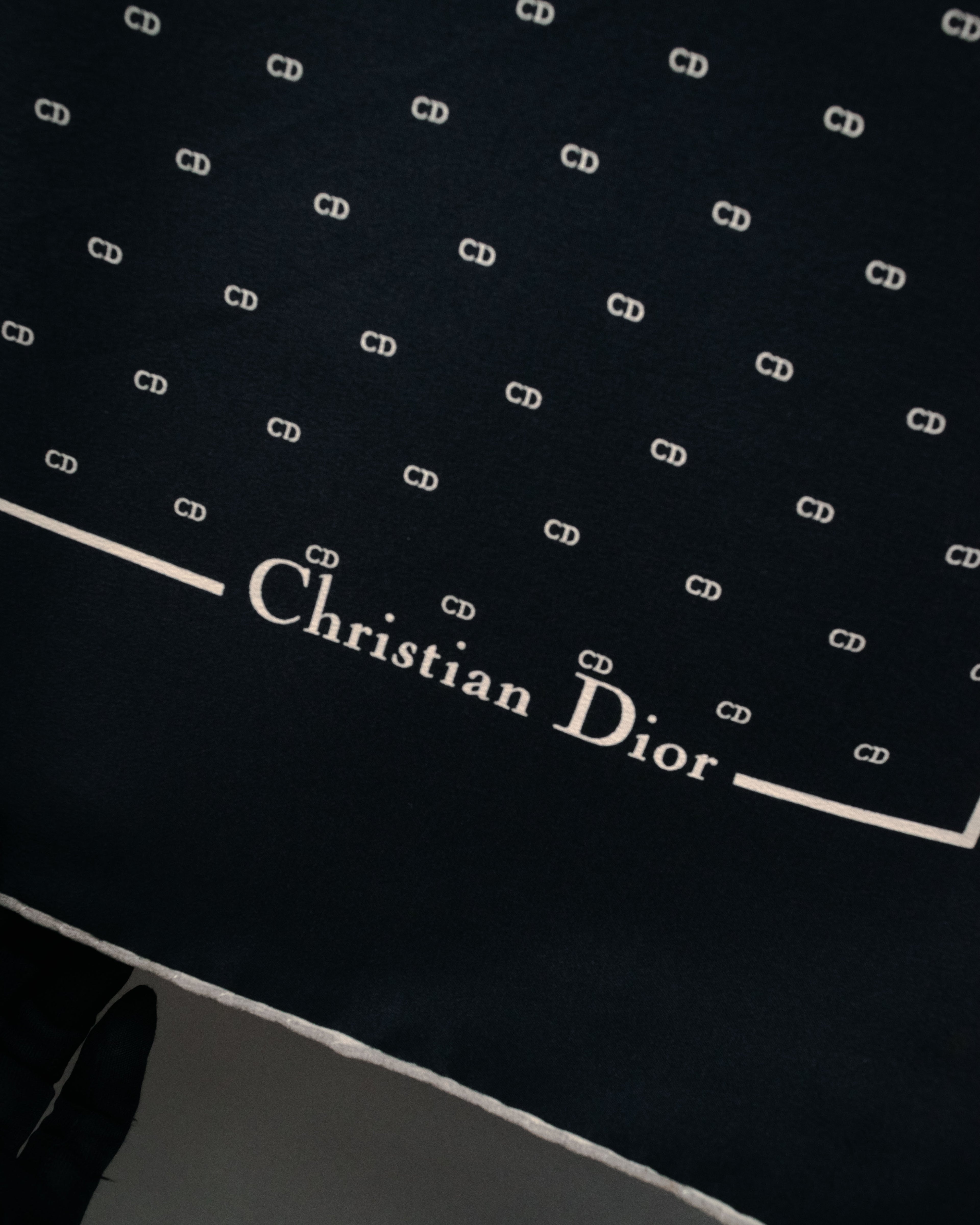 “Christian Dior” 90’s CD monogram silk scarf