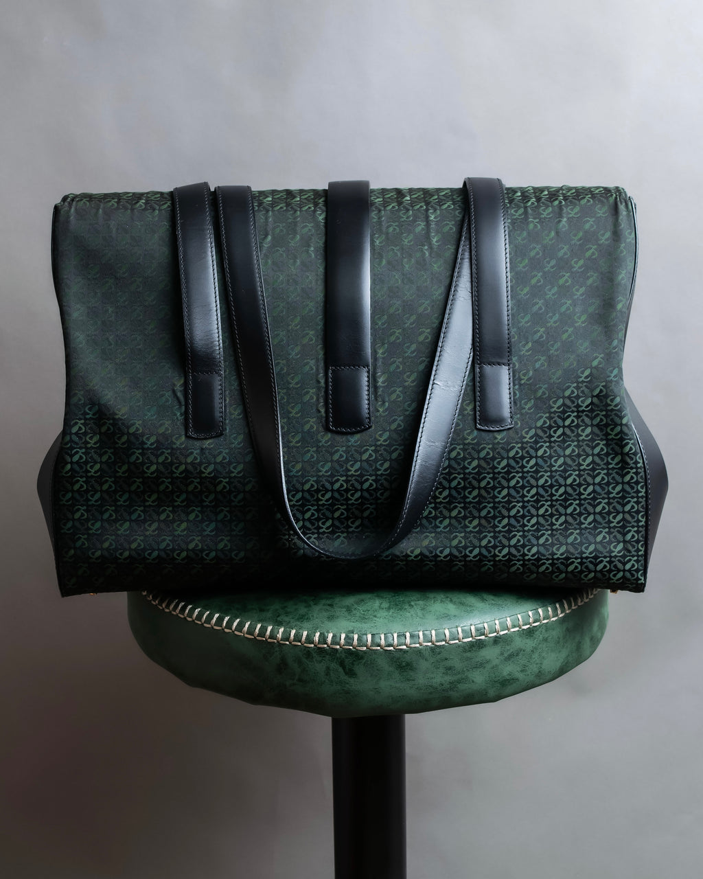 "LOEWE" Anagram pattern combination leather shoulder bag