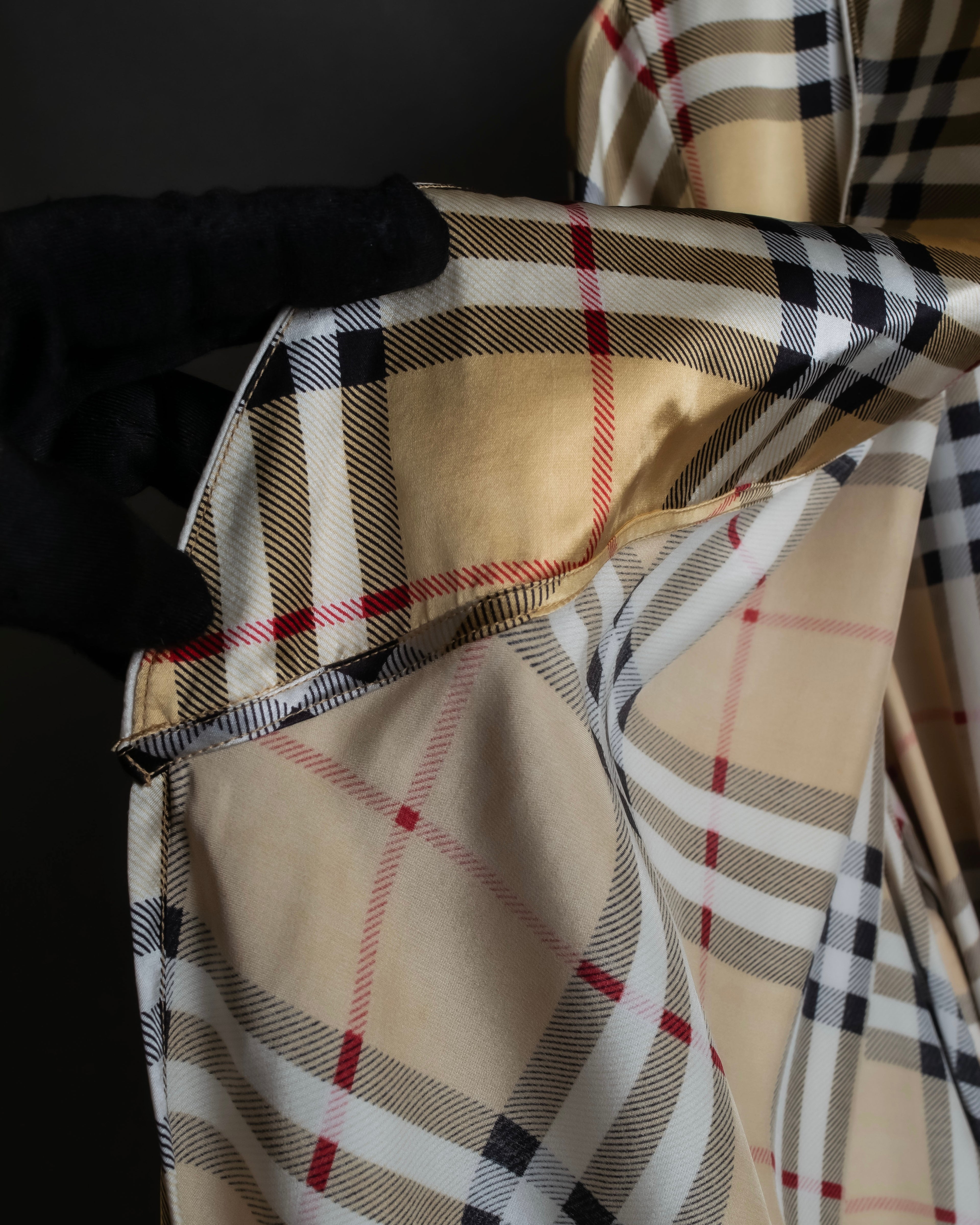 "BURBERRYS" Nova check maxi length silk gown coat