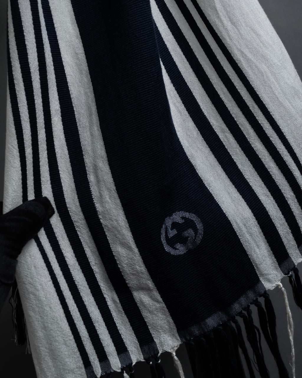 "GUCCI" 90's-00's Line fringe design two-tone long stole