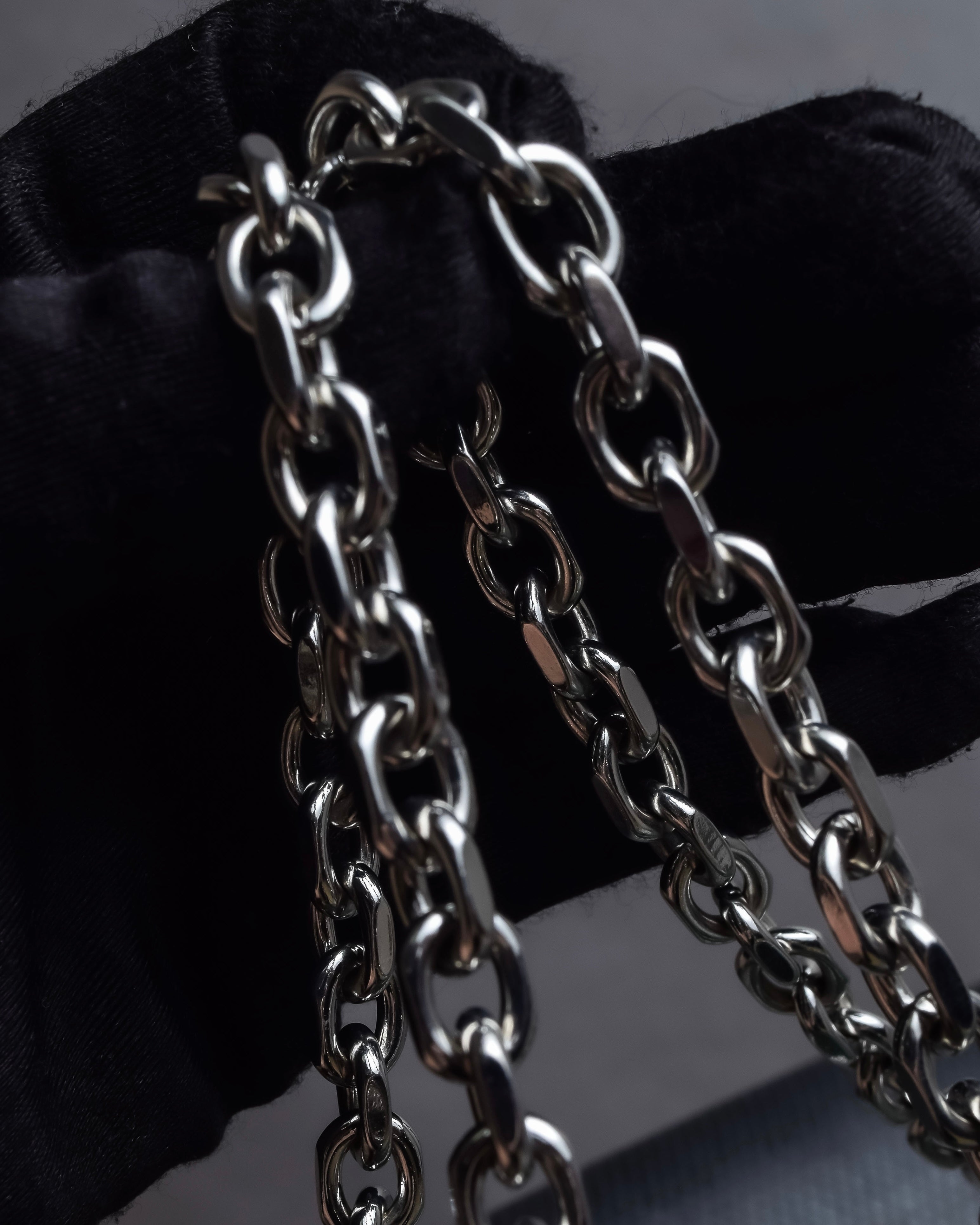 "MAISON MARGIELA" Check pattern gradient design chain shoulder leather wallet bag