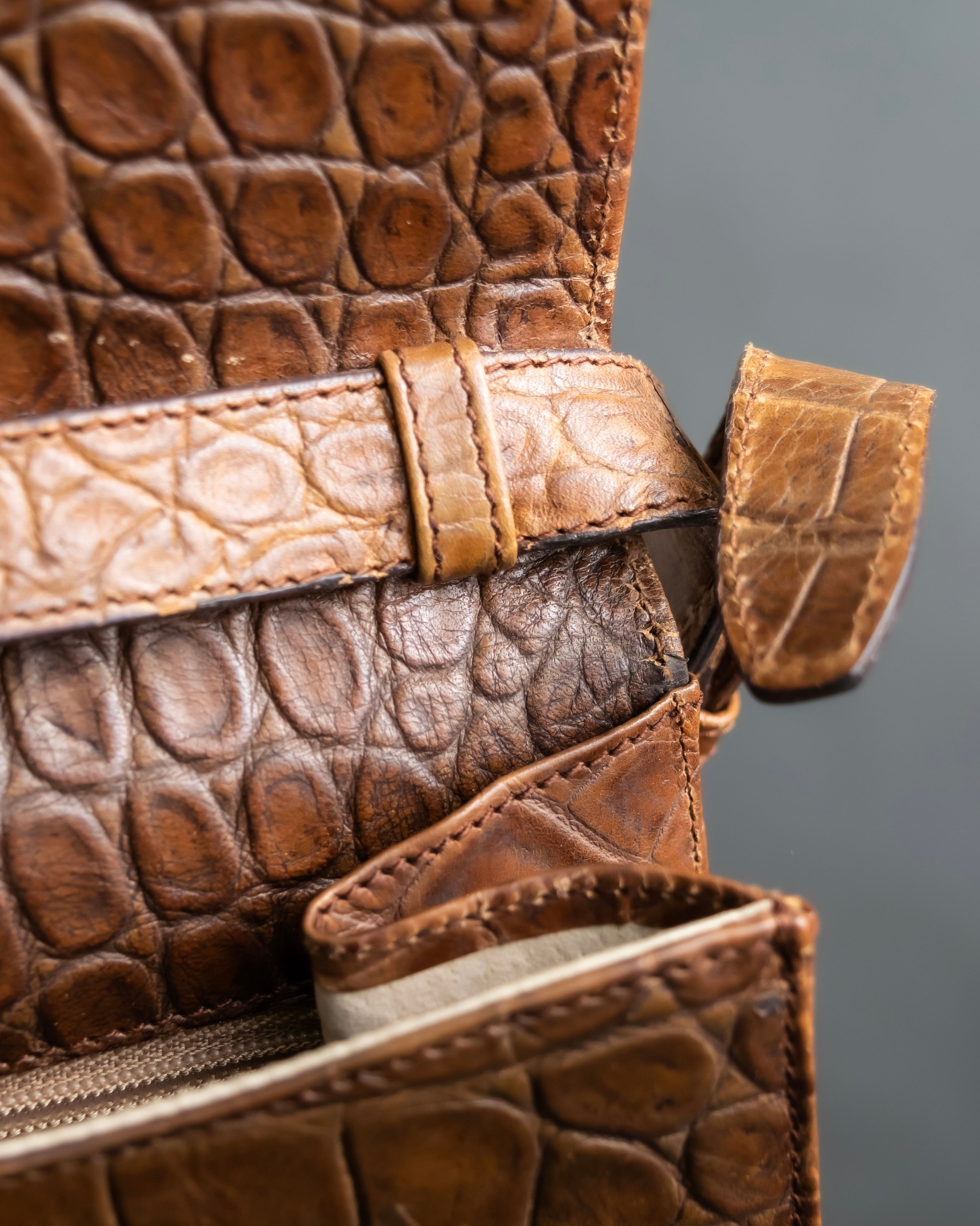 "GIORGIO ARMANI" crocodile leather box shoulder bag