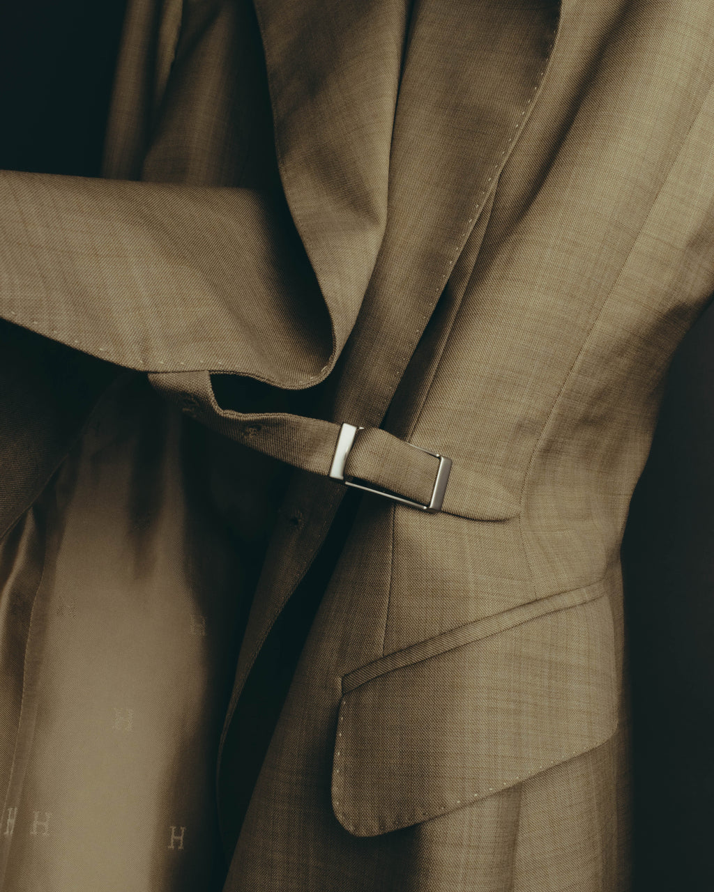 -SPECIAL- "HERMÈS" 90's-00's Wool silk tailored asymmetrical setup suit