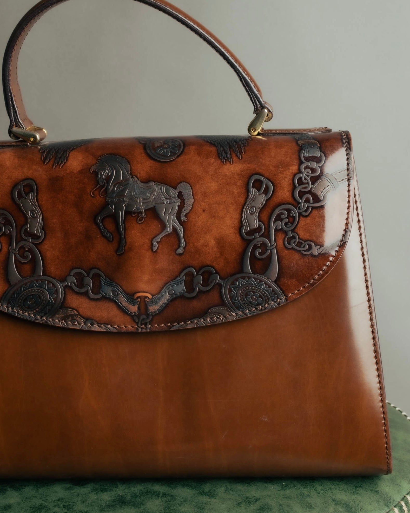 “Catsbro” 00’s-10’s Patinated equestrian leather handbag