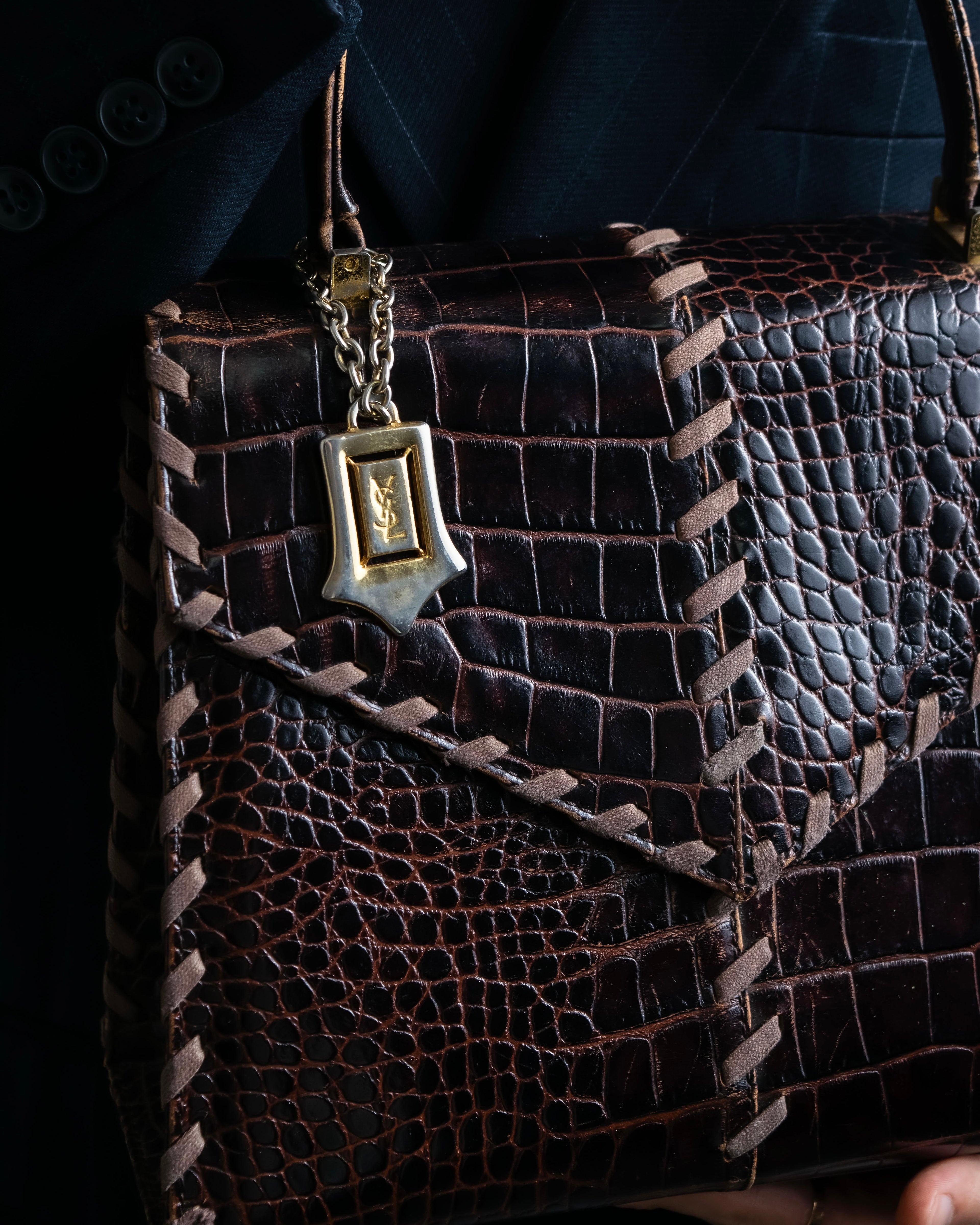 "YVES SAINT LAURENT" Crocodile pattern stitching handbag
