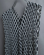 "ISSEY MIYAKE White label"
 Tailcoat design sleeveless dress