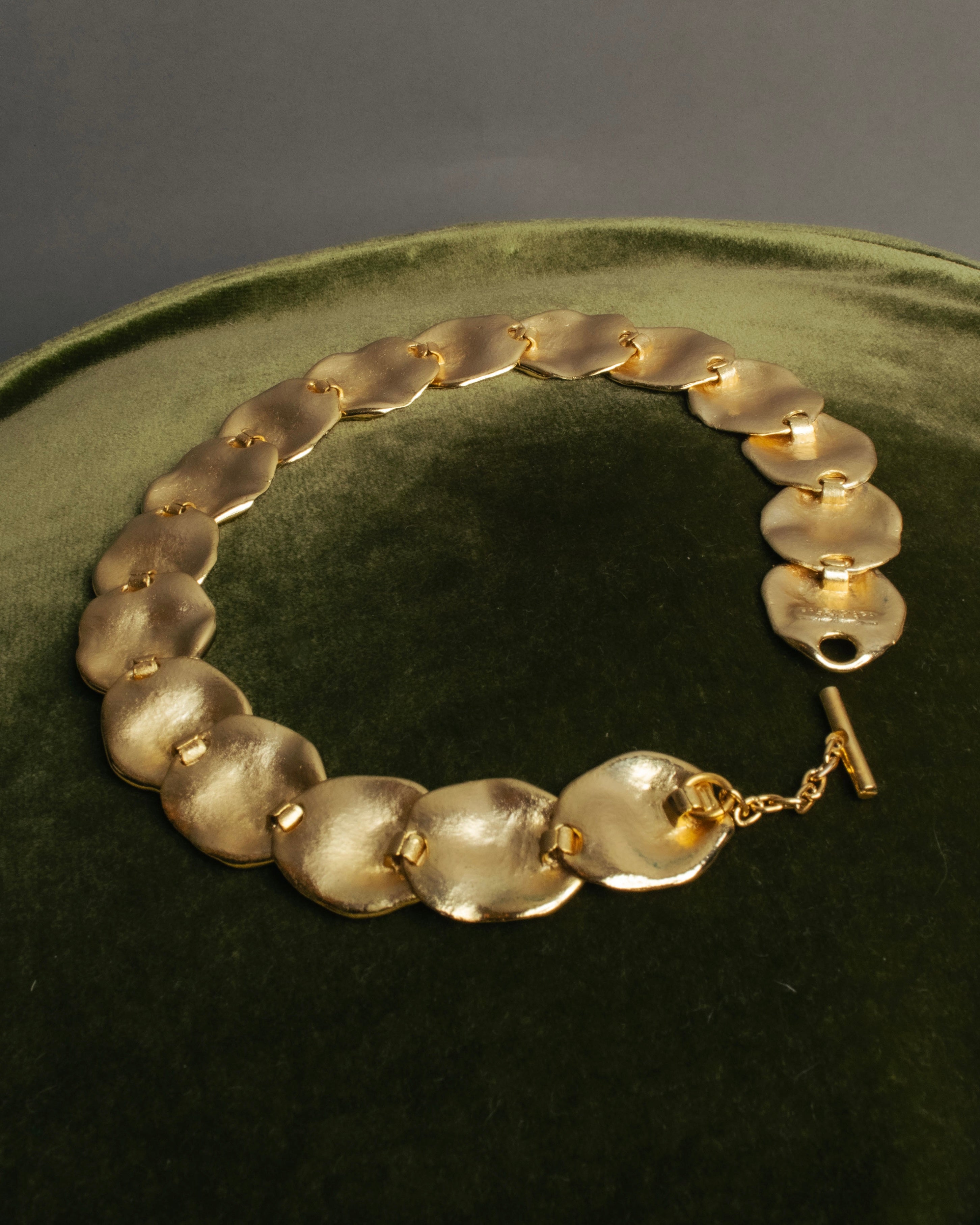 -SPECIAL- “BALENCIAGA” 2000-2012 Ghesquière era sculptural petal necklace