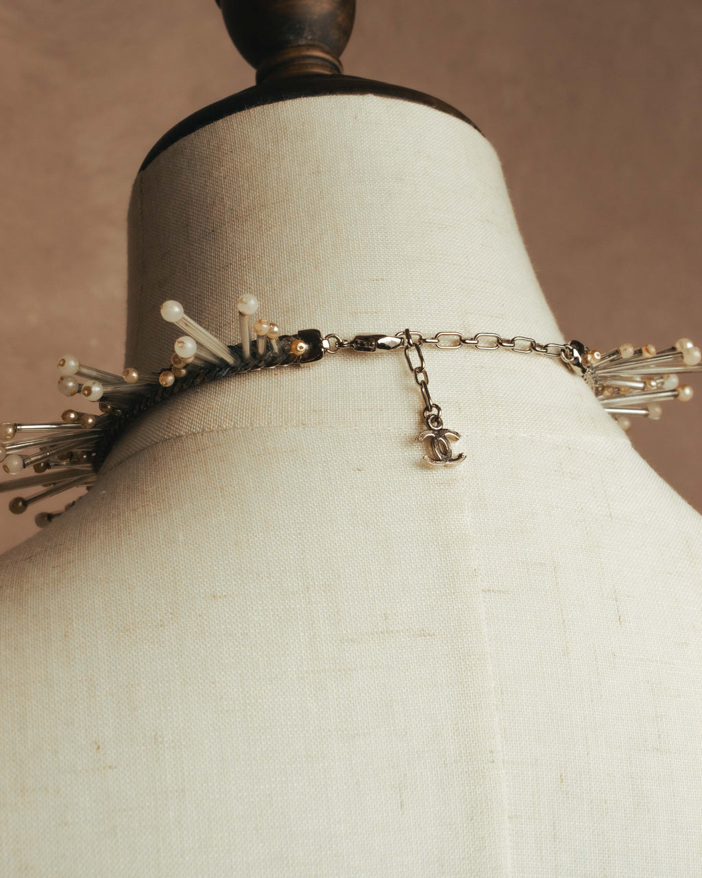 -SPECIAL- "CHANEL" 90's-00's Sculptural pearl fringe choker necklace