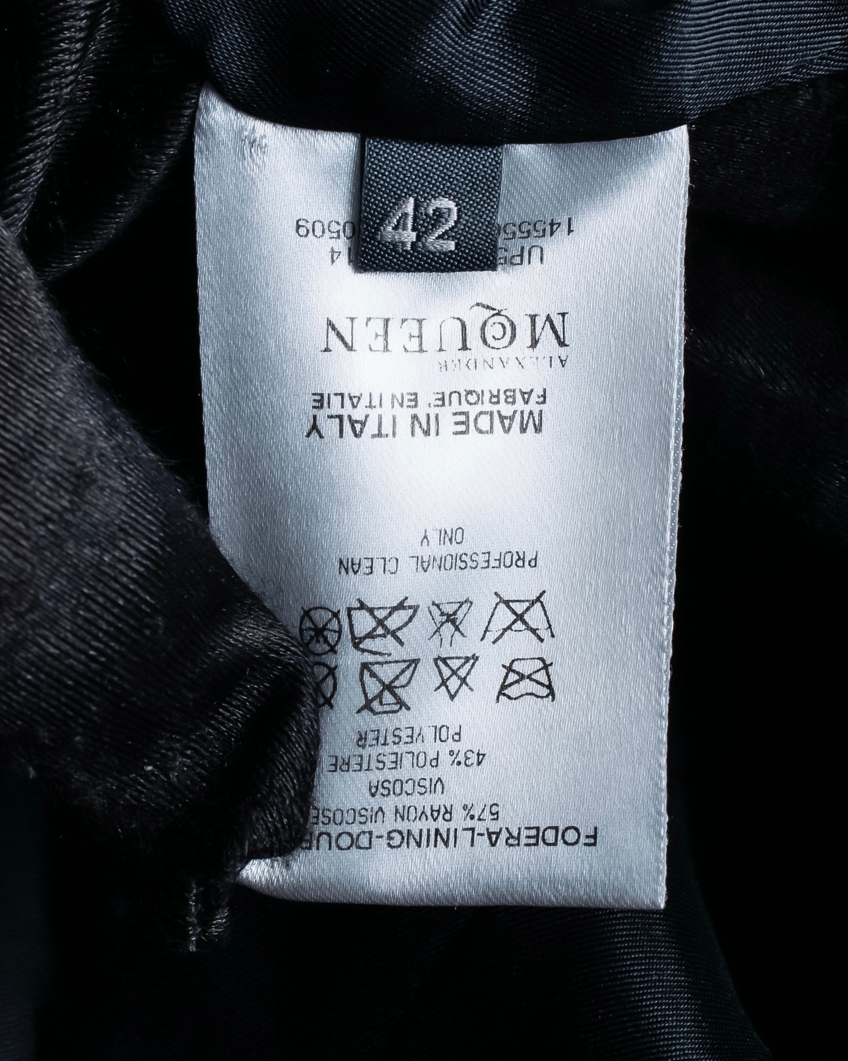 "Alexandar McQueen" Fur trimmed design shaped tailored jacket