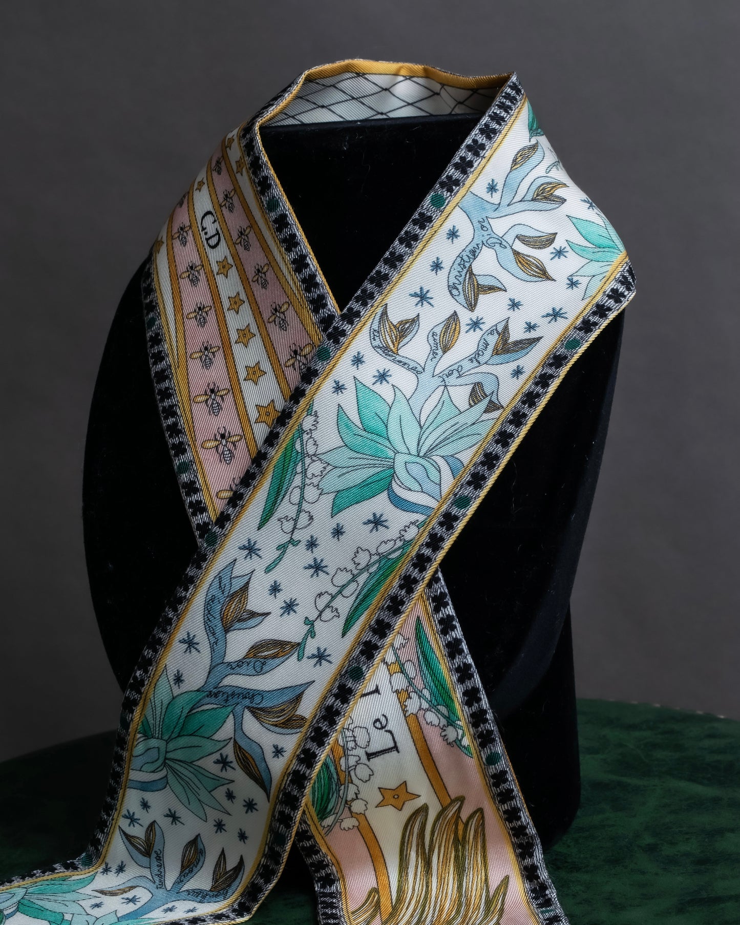 "Christian Dior" Romantic motif design silk twill Mitzah scarf