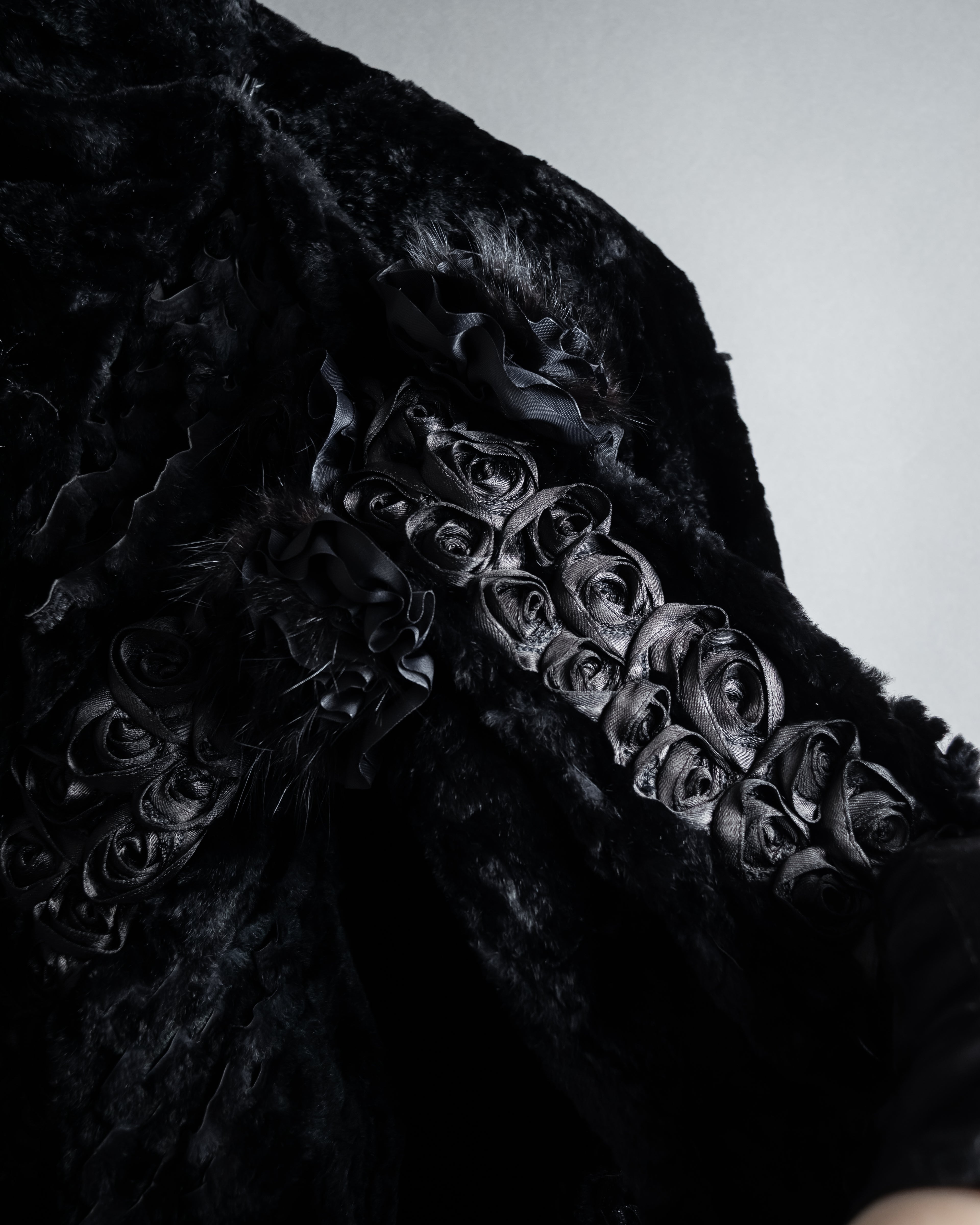 -SPECIAL- "FENDI" 90s Karl Lagerfeld-era lattice fur cape