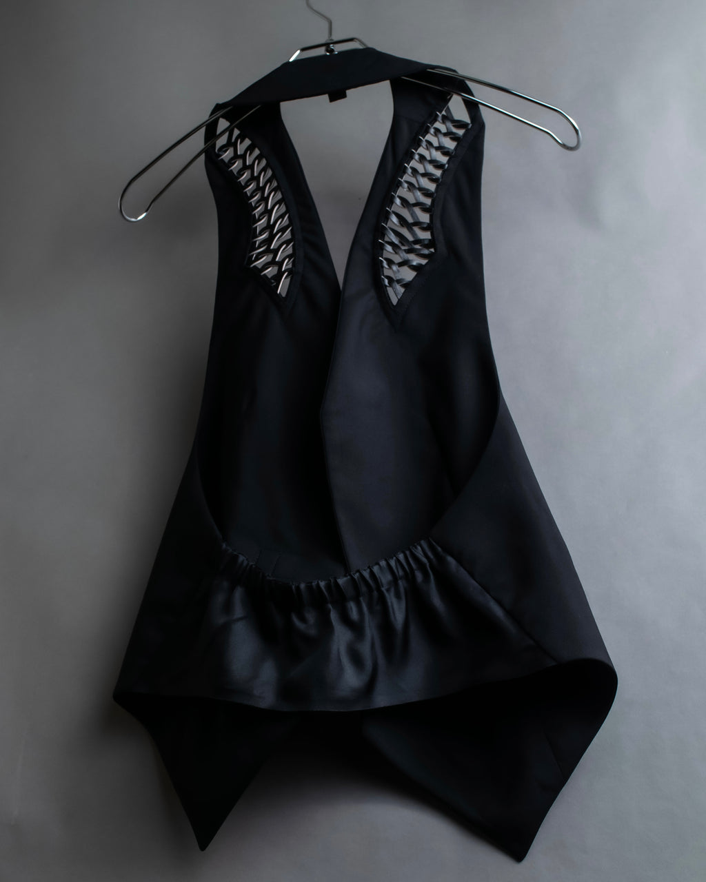 "LOUIS VUITTON" Leather tape cross knit detail vest