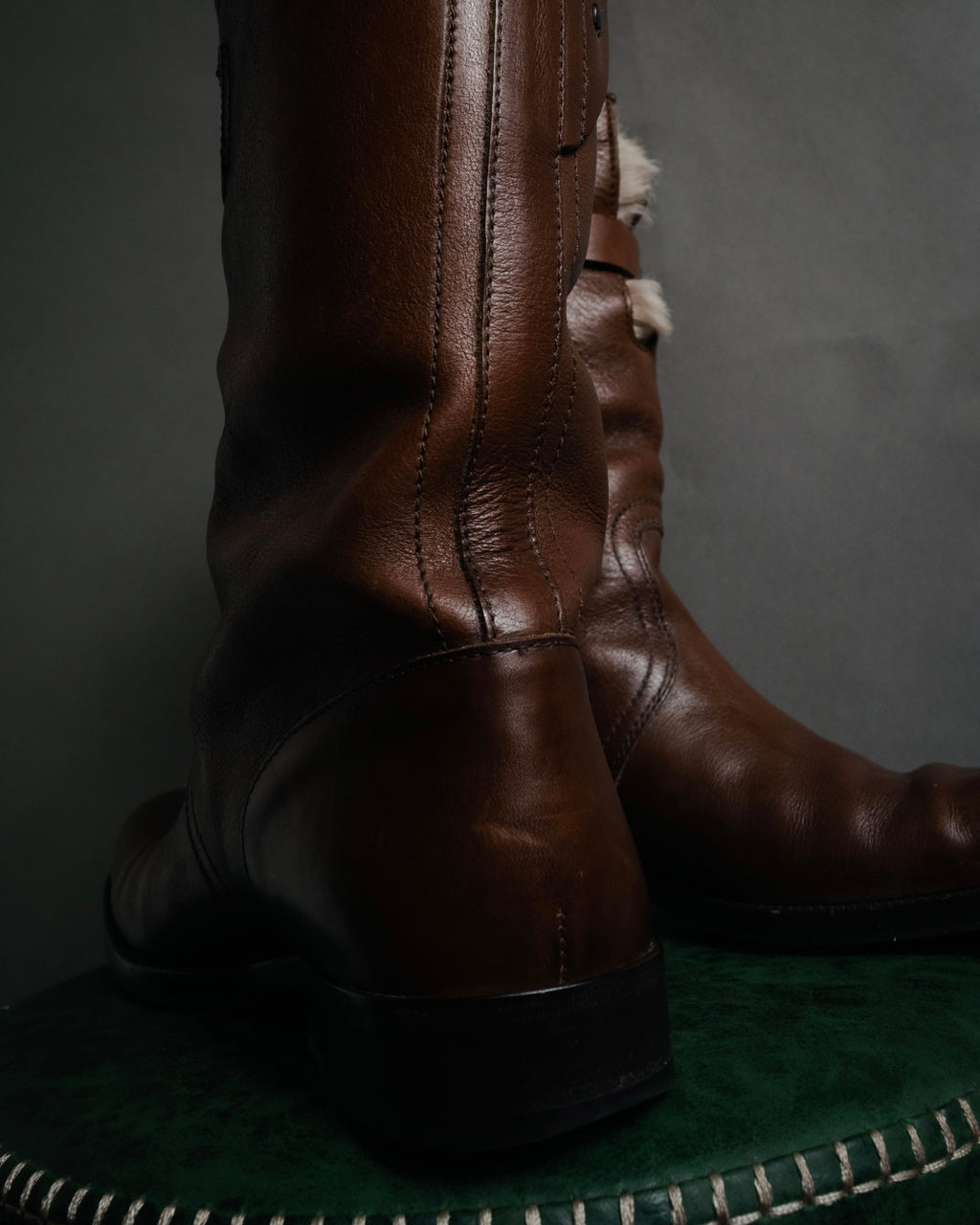 "GUCCI" 90’s-00’s shearling lined engineer boots