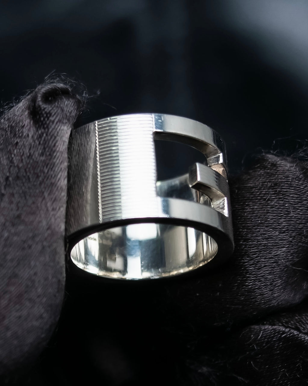 “GUCCI” G logo silver 925 ring