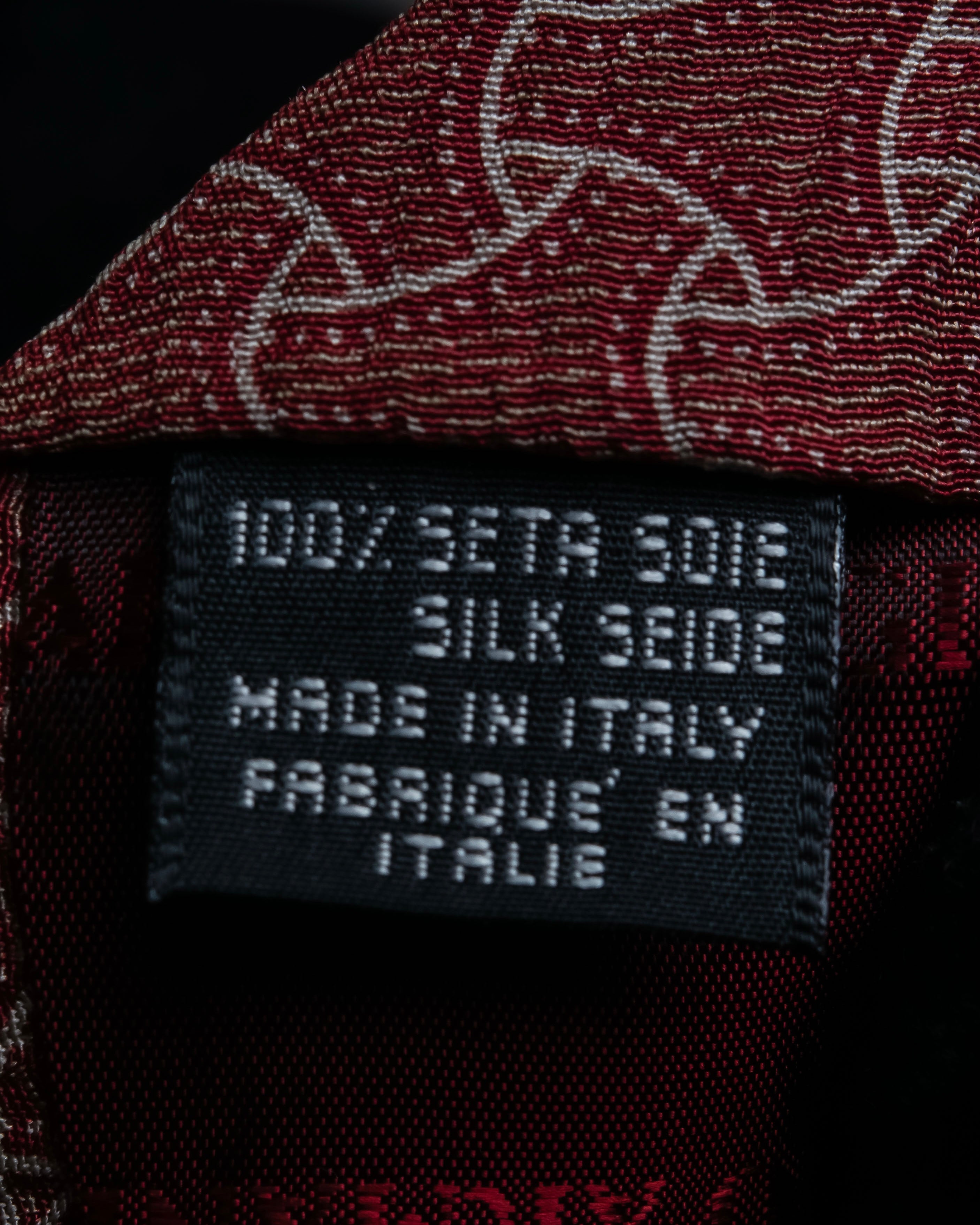 "GIORGIO ARMANI" Wave pattern silk necktie