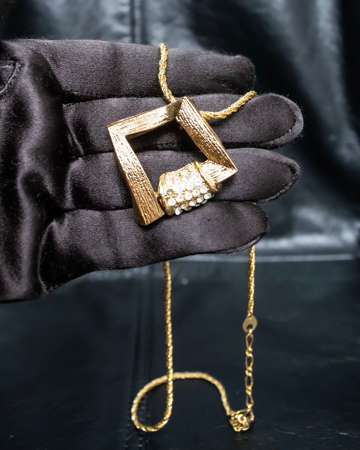 "YVES SAINT LAURENT" rhinestone motif gold necklace