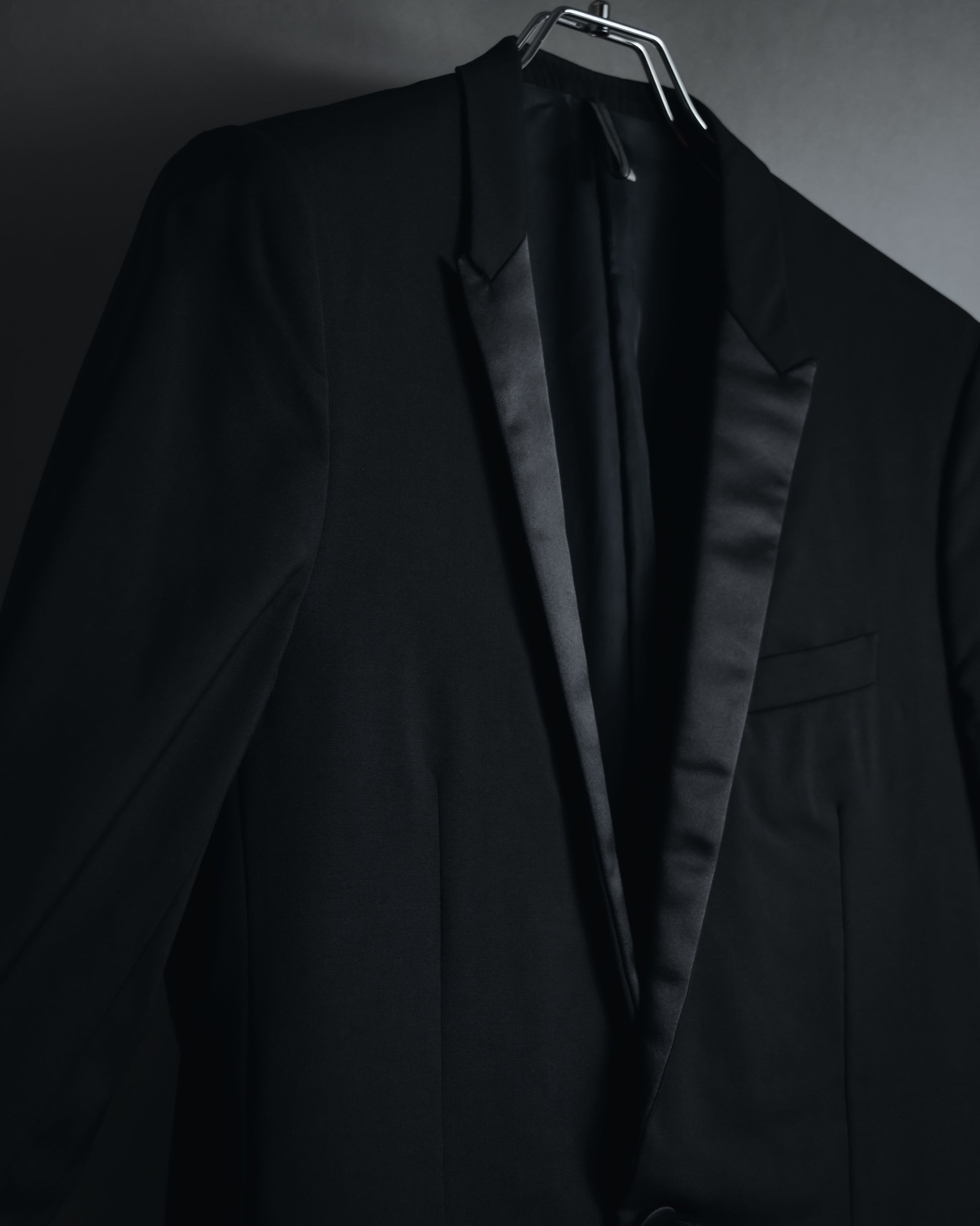 "Dior Homme" Chris Van Assche design satin lapel tuxedo set up