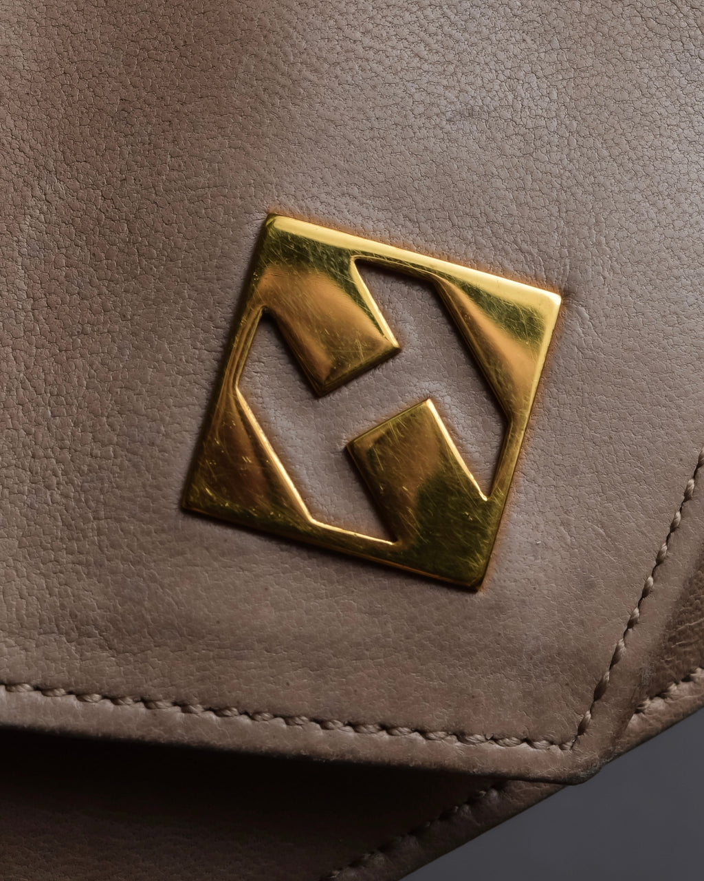 "HERMES" 70's Diamond stitched envelope leather bag