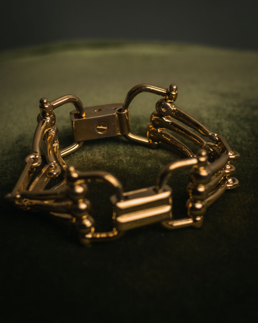 “CELINE” 2019-2024 Gold maillon horsebit bracelet