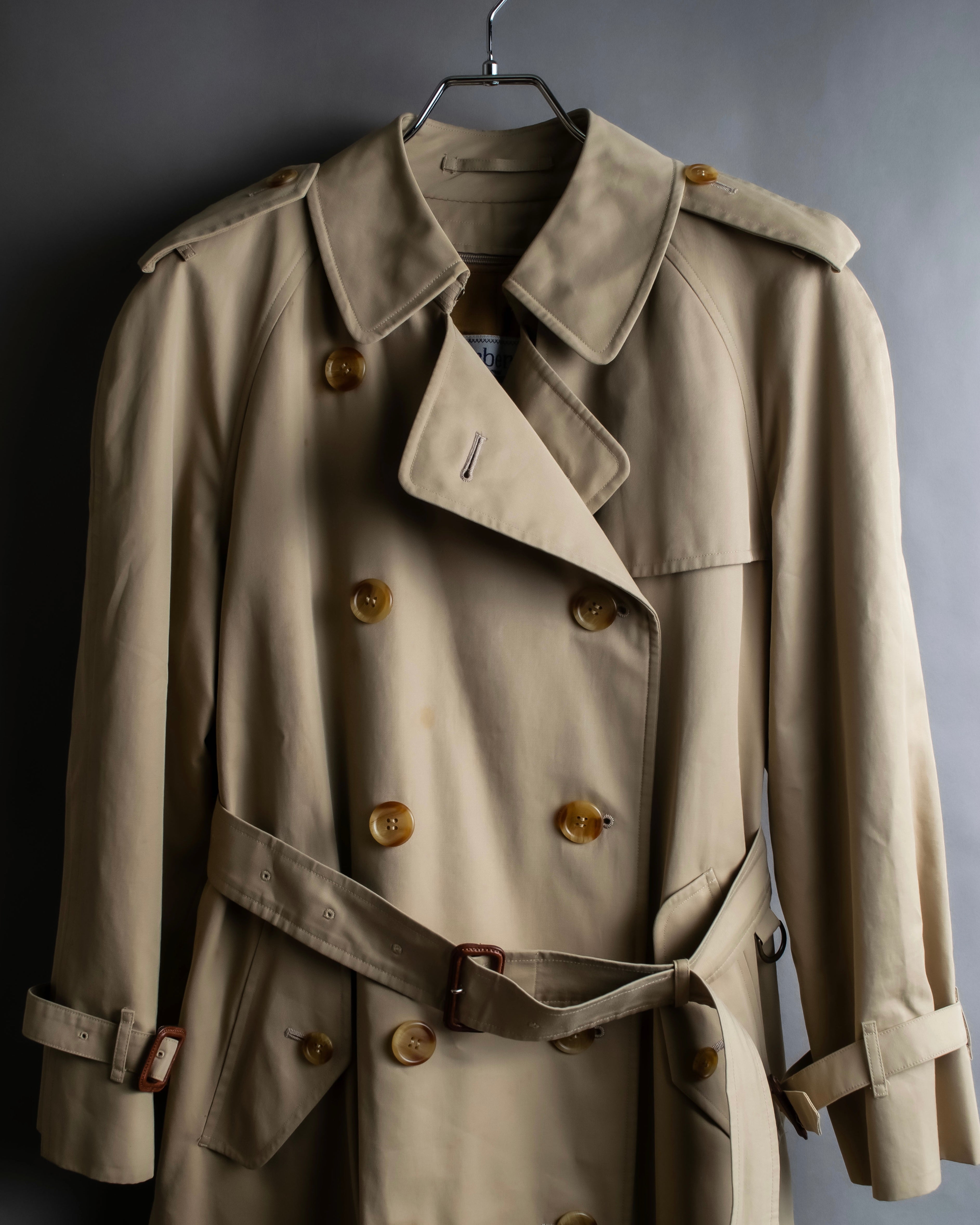 "BURBERRYS" Military detail classic trench coat