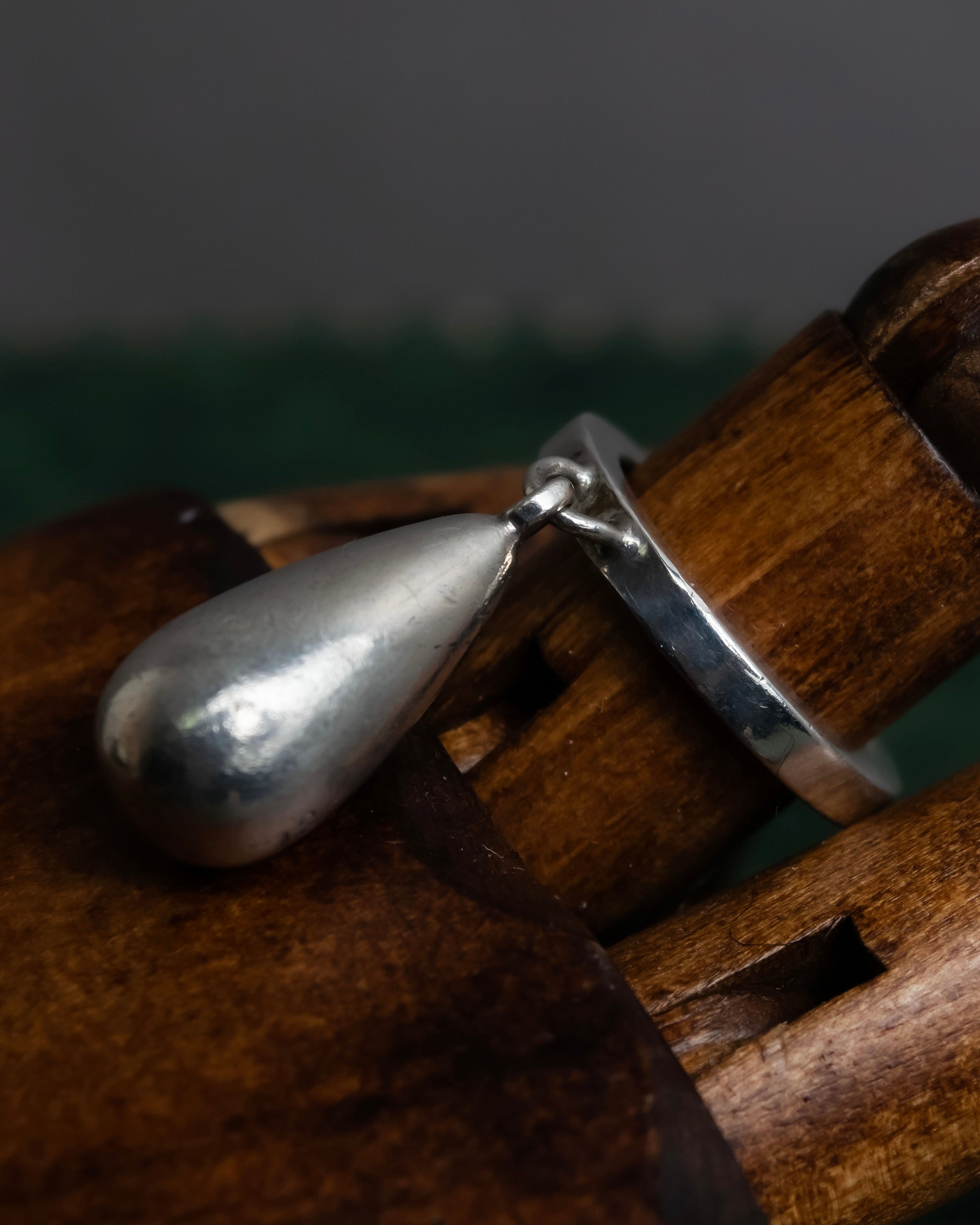 "GUCCI" Teardrop motif silver ring