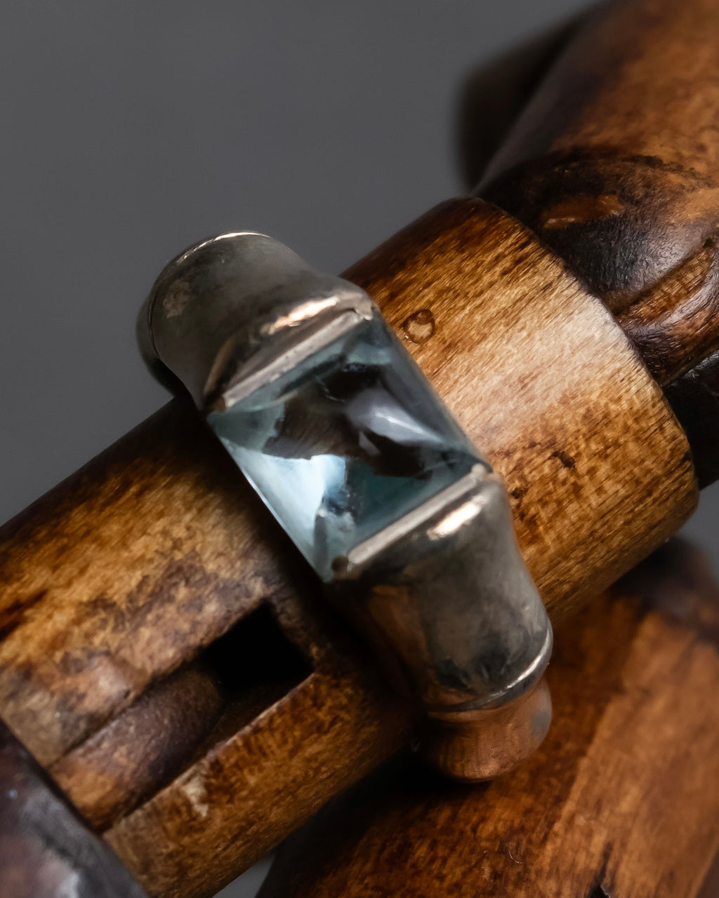 "GUCCI" Bamboo motif stone top silver ring