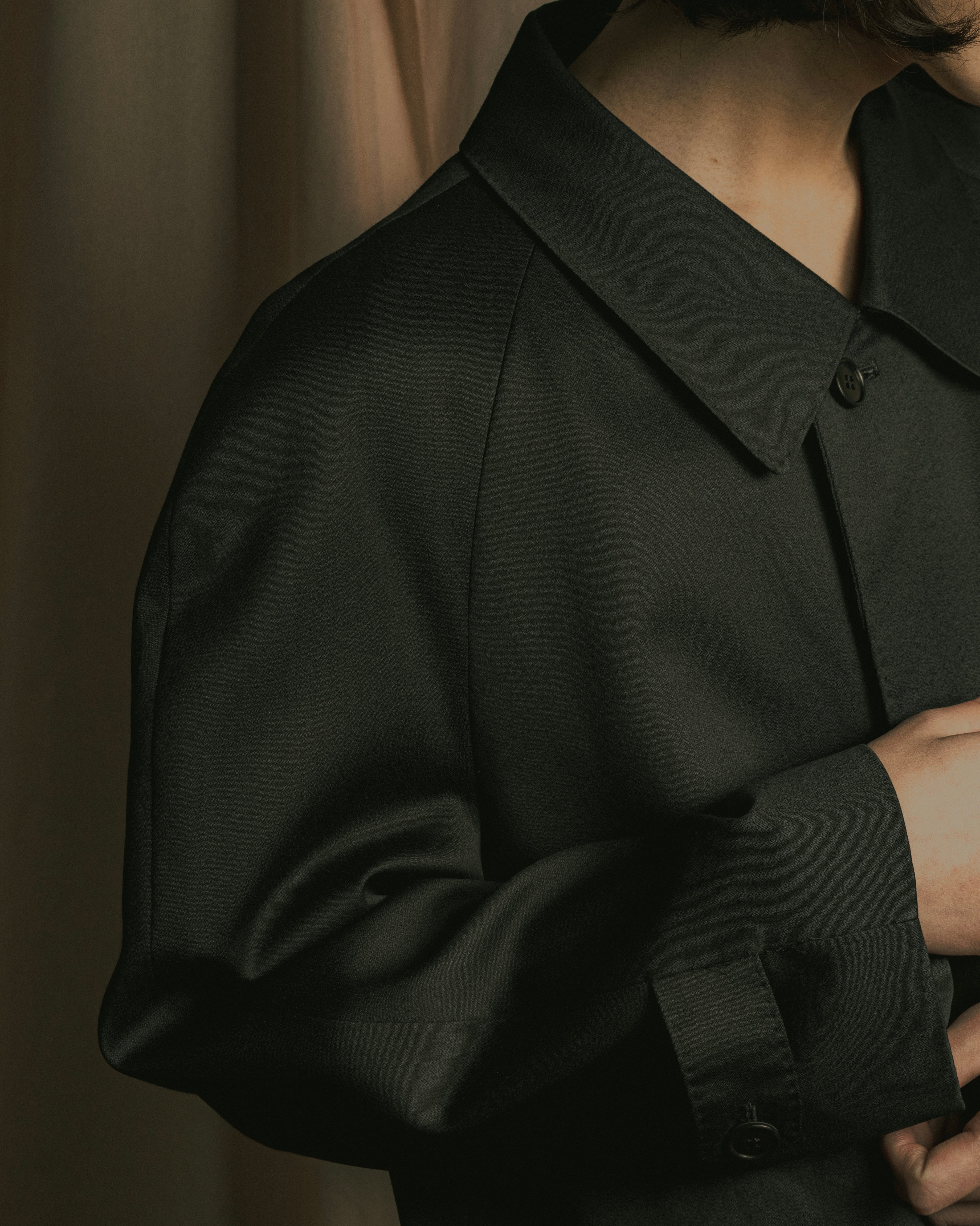 “Yves Saint Laurent” 90’s clean fly-front bal collar coat