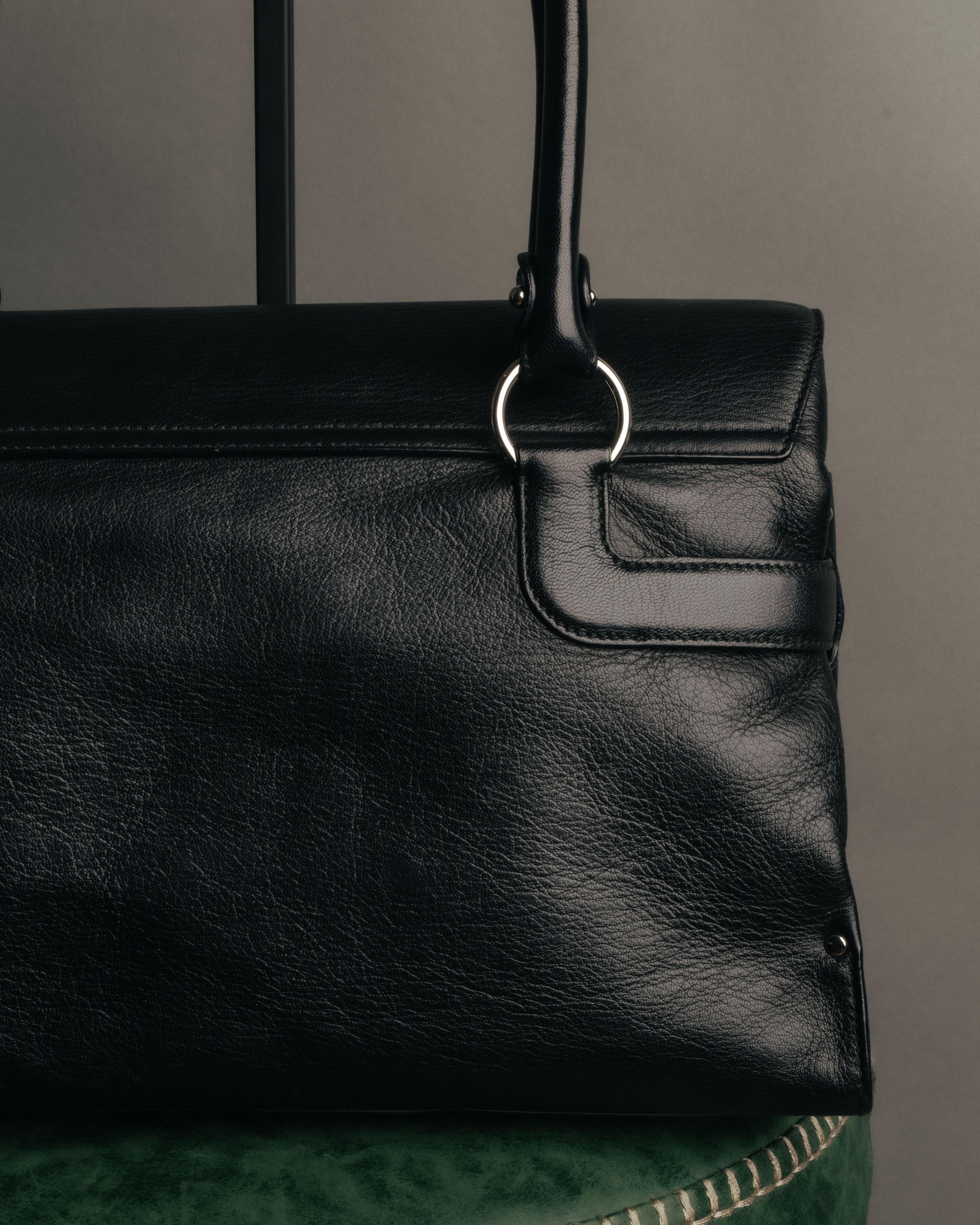 “Salvatore Ferragamo“ 00’s-10’s Gancini ring hardware leather shoulder bag