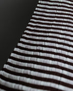 “ISSEY MIYAKE” pleats designed no sleeves high neck top