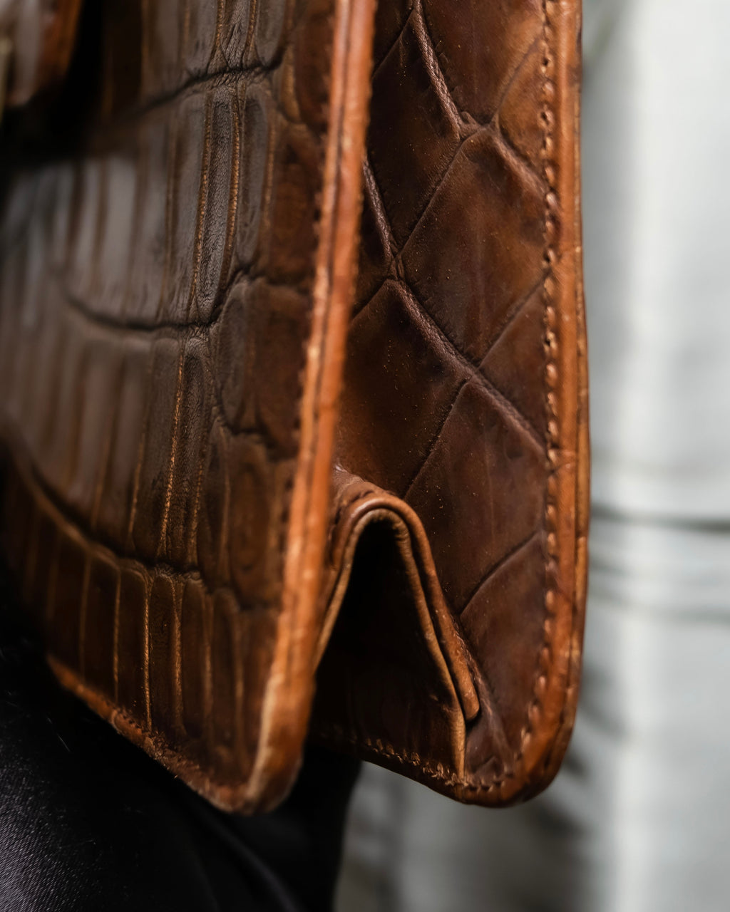 "GIORGIO ARMANI" crocodile leather box shoulder bag