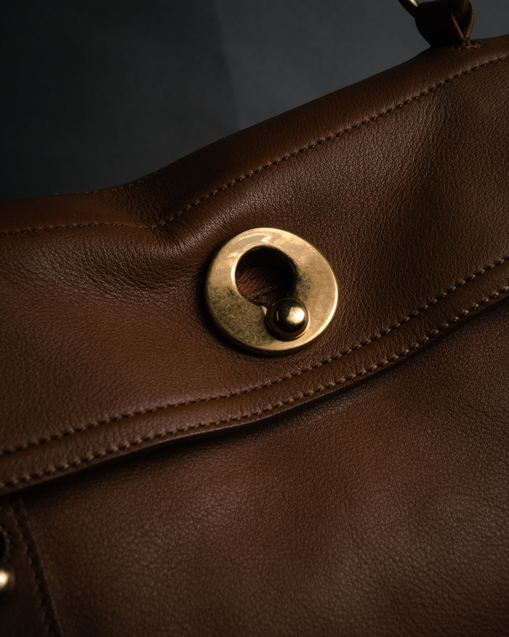 –SPECIAL– “YVES SAINT LAURENT”
2011-2012 Muse two leather handbag