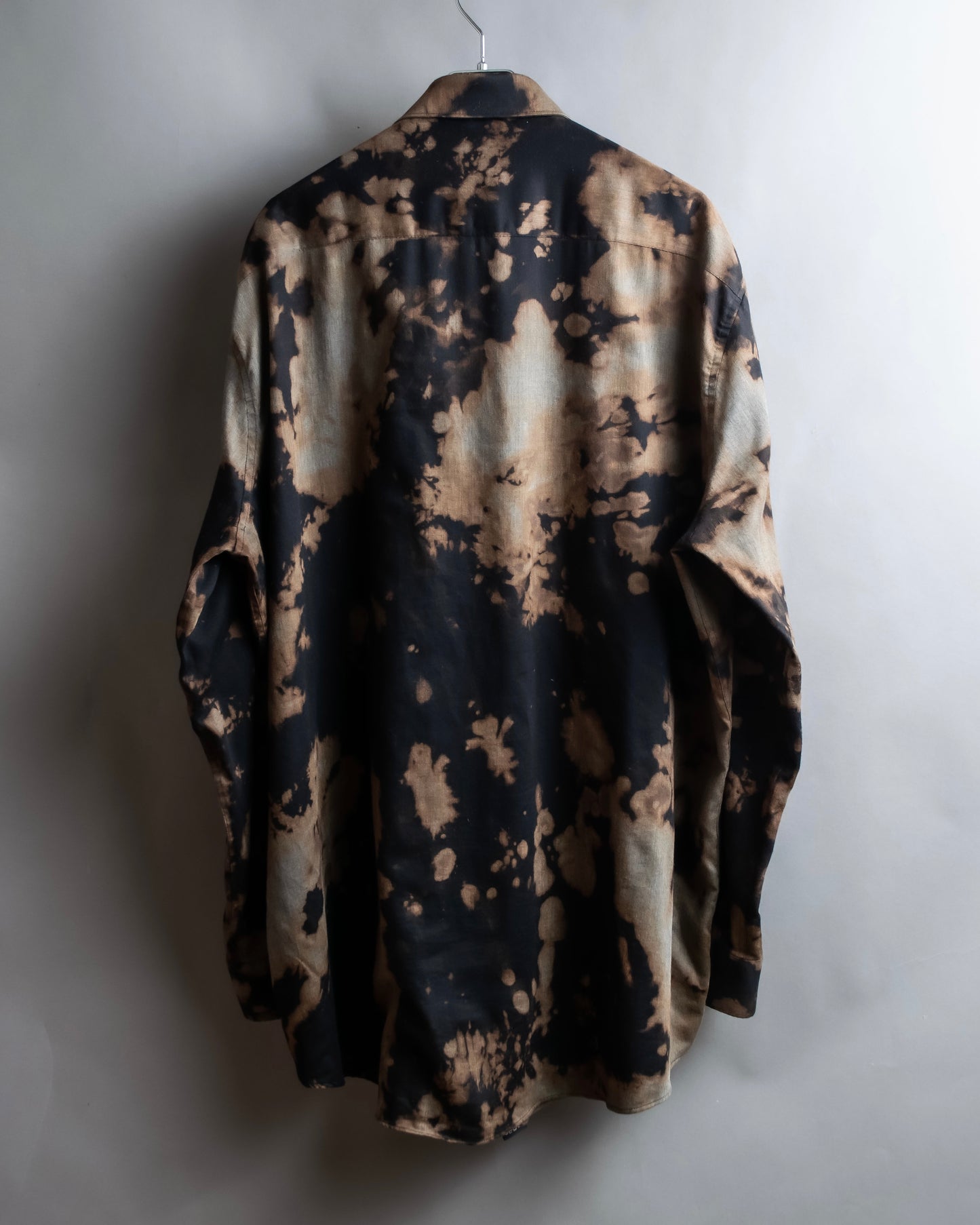 "Vintage tie-dye oversized shirt"