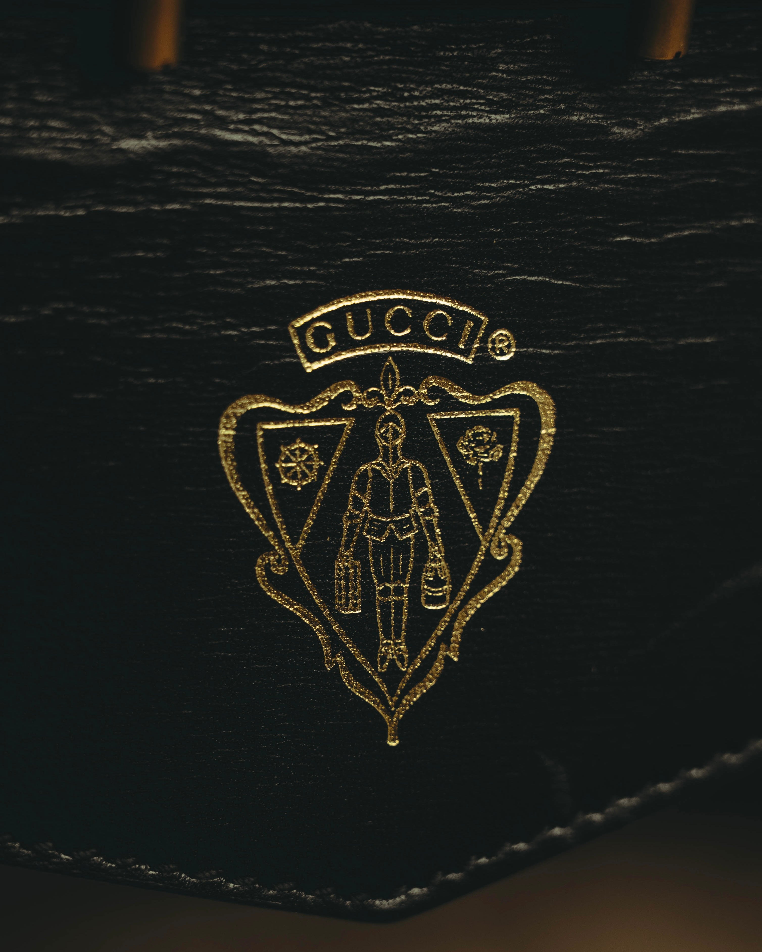 -SPECIAL- “GUCCI” 2012-2016 crossover-era crest studded doctor bag