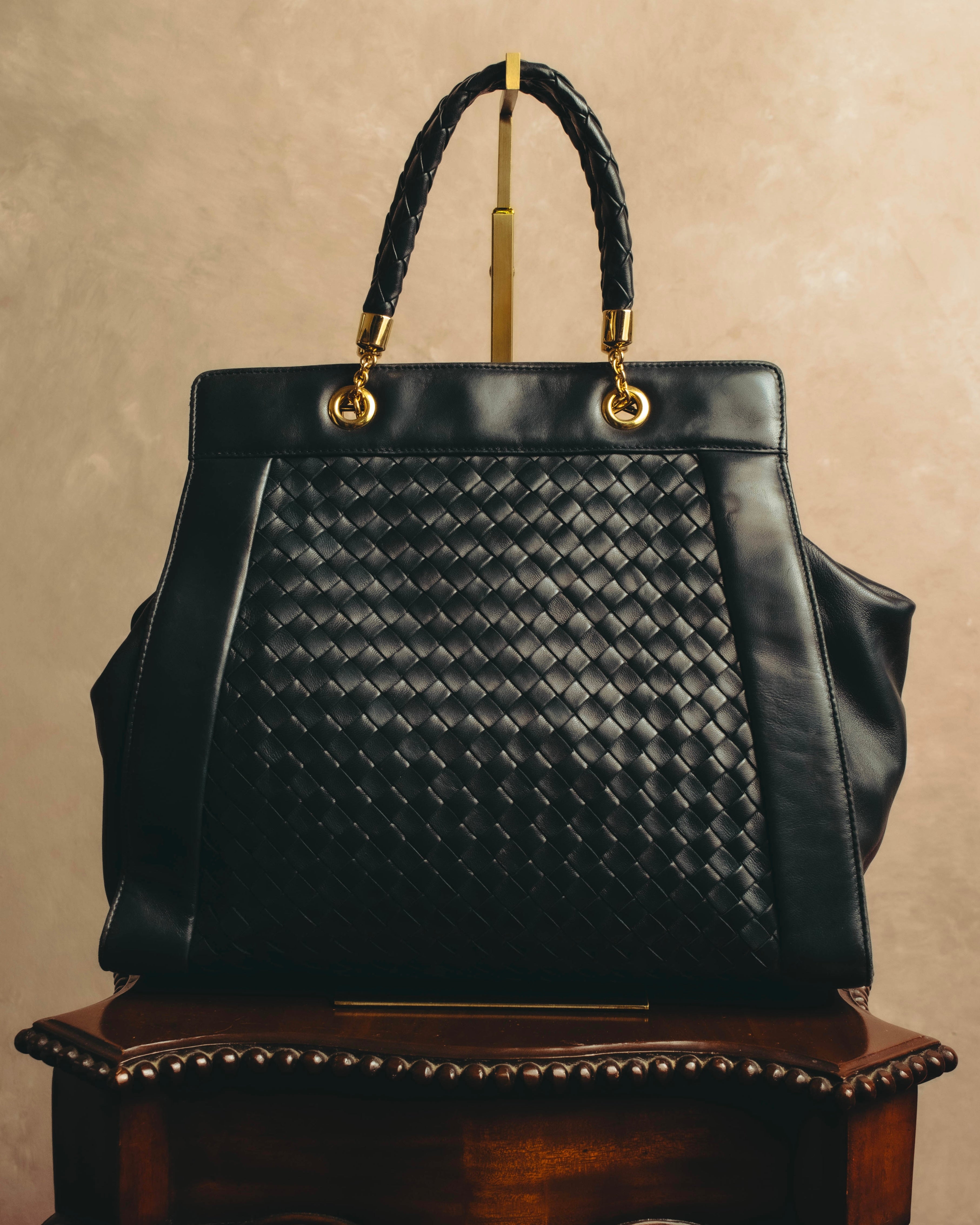 -SPECIAL- “Bottega Veneta” 00’s intrecciato braided handle oversized leather tote bag